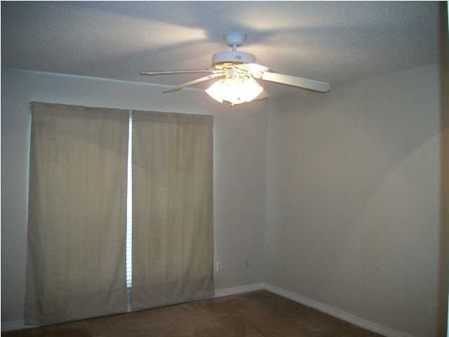 COUNTRYVIEW ESTATES 9TH ADDN - Residential Lease