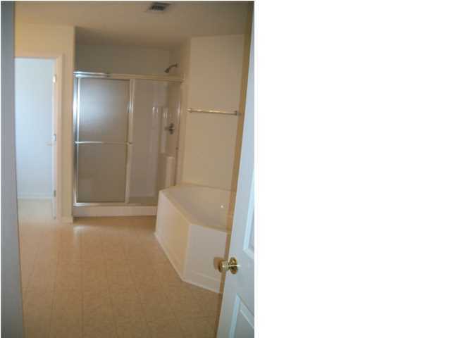 COUNTRYVIEW ESTATES 9TH ADDN - Residential Lease
