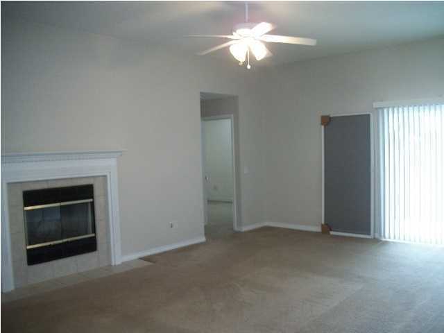 COUNTRYVIEW ESTATES 9TH ADDN - Residential Lease