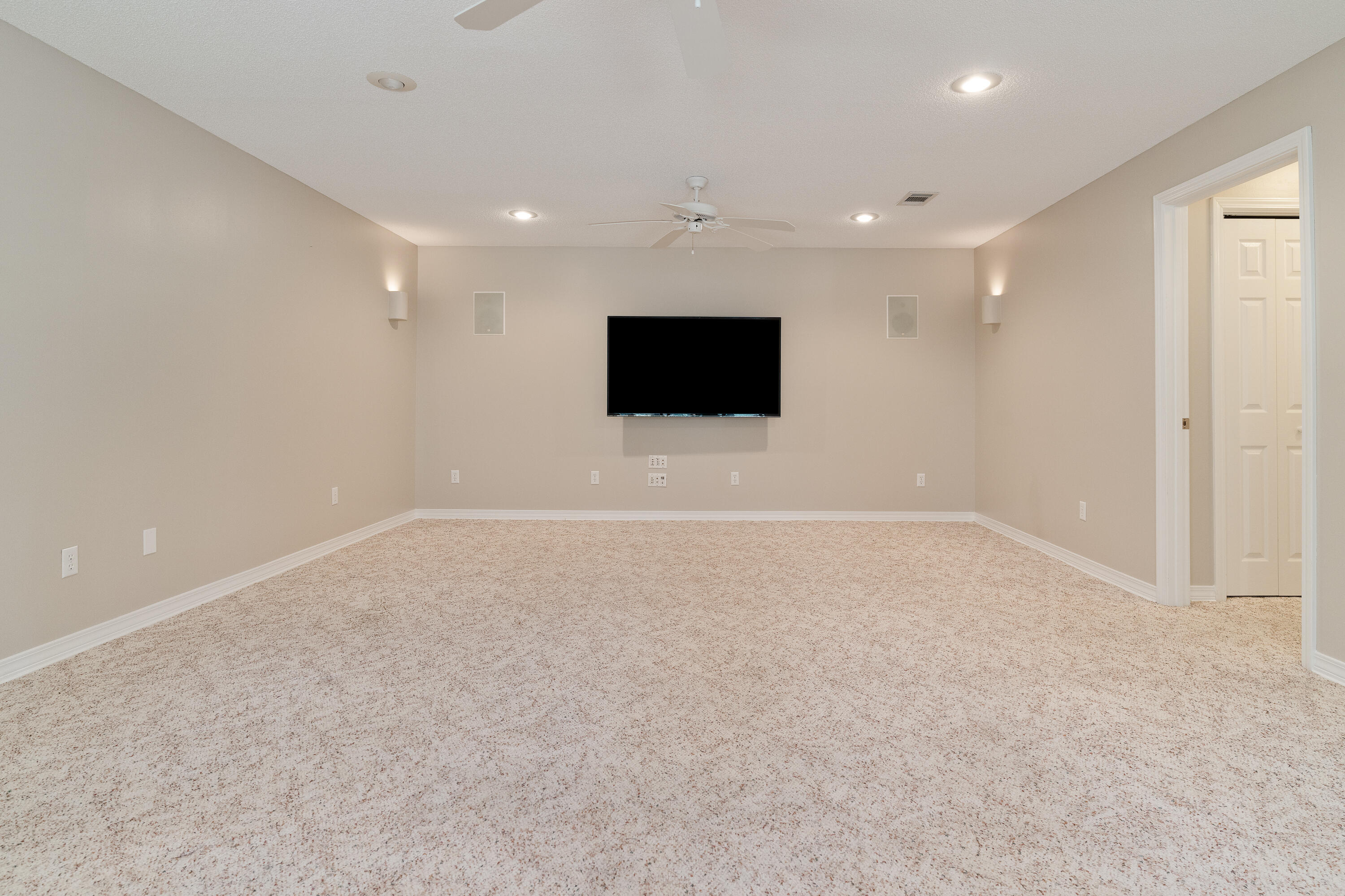 ROCKY BAYOU COUNTRY CLUB ESTATES 8 - Residential