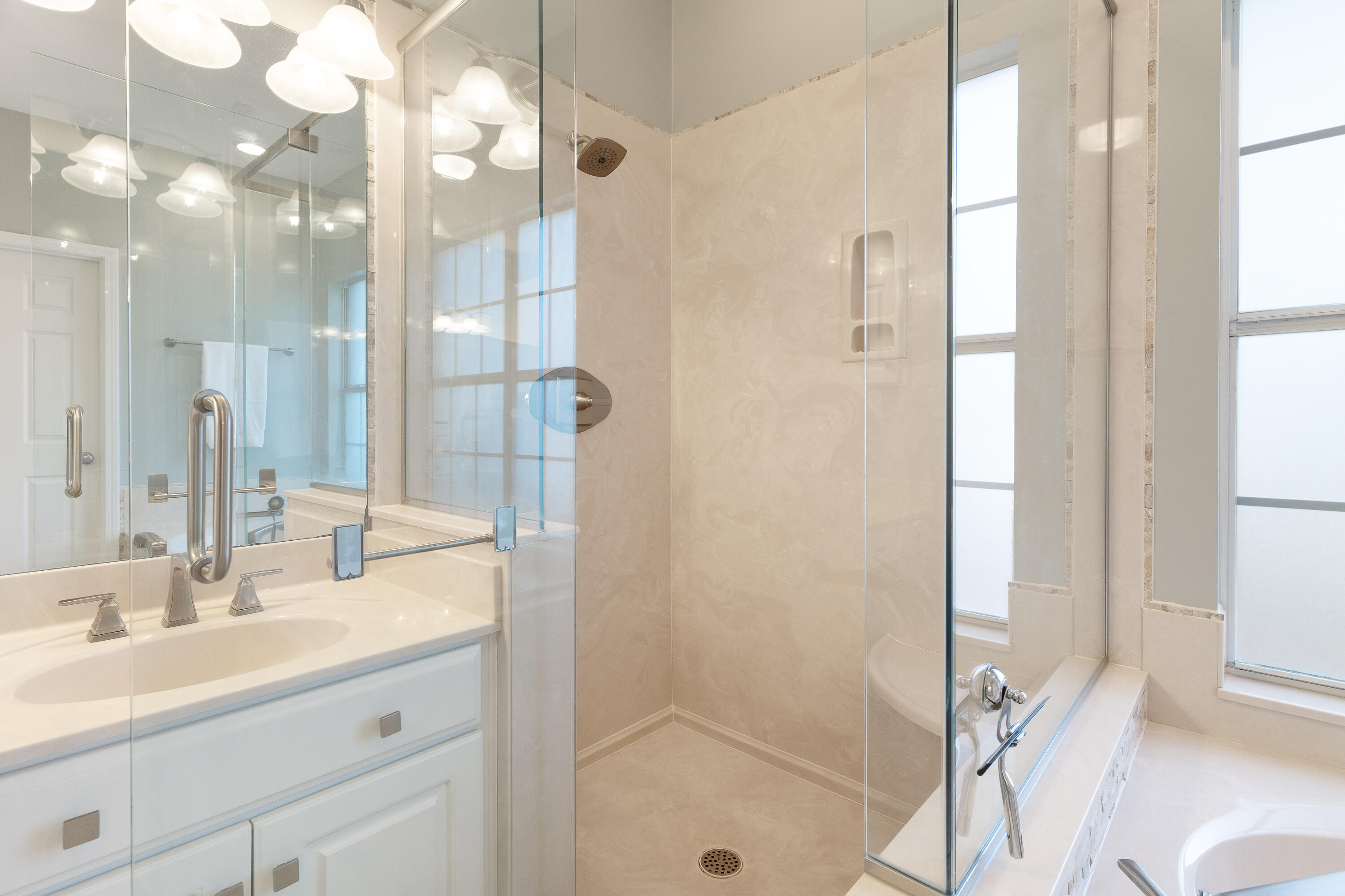 ROCKY BAYOU COUNTRY CLUB ESTATES 8 - Residential