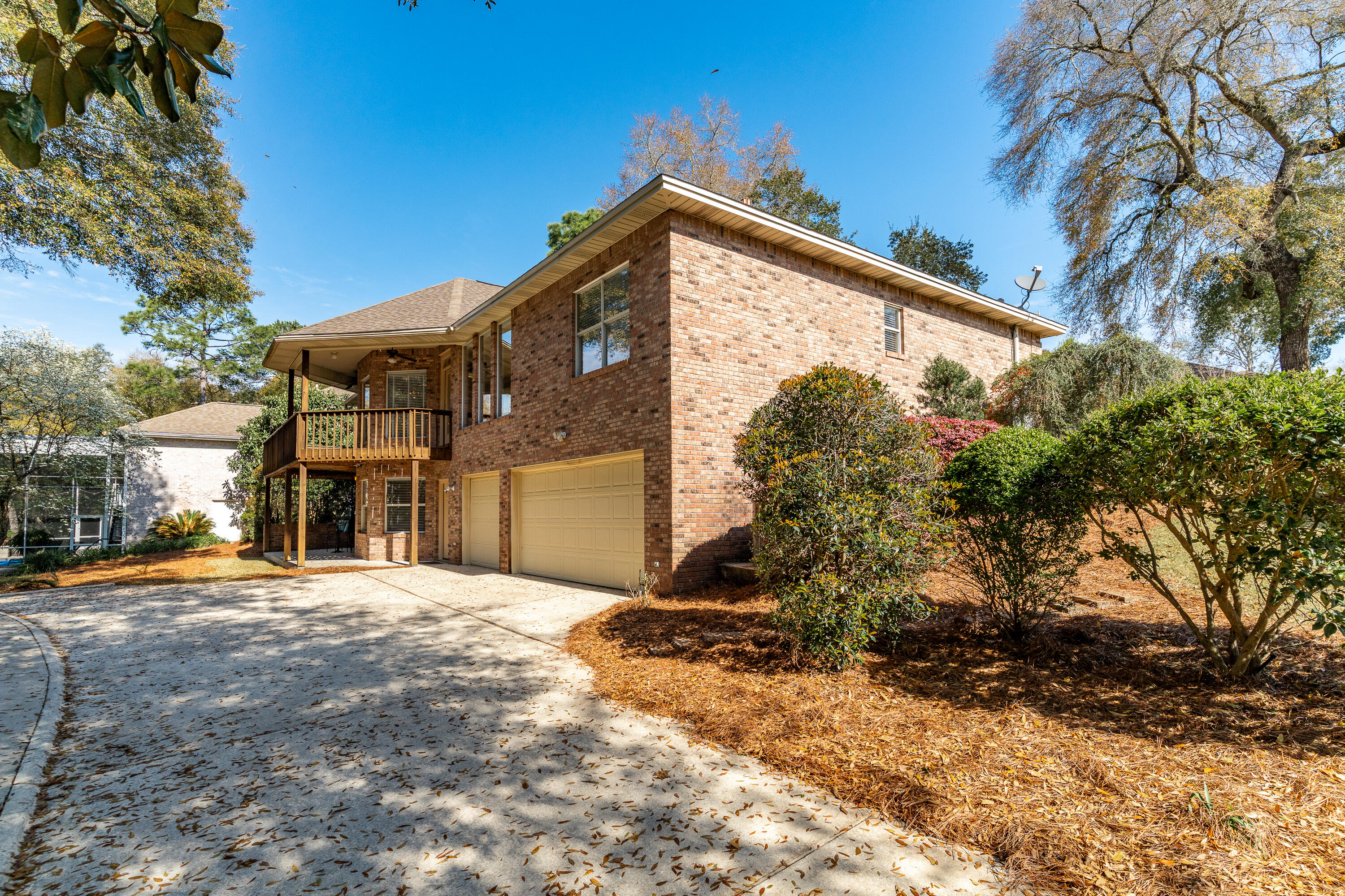 ROCKY BAYOU COUNTRY CLUB ESTATES 8 - Residential