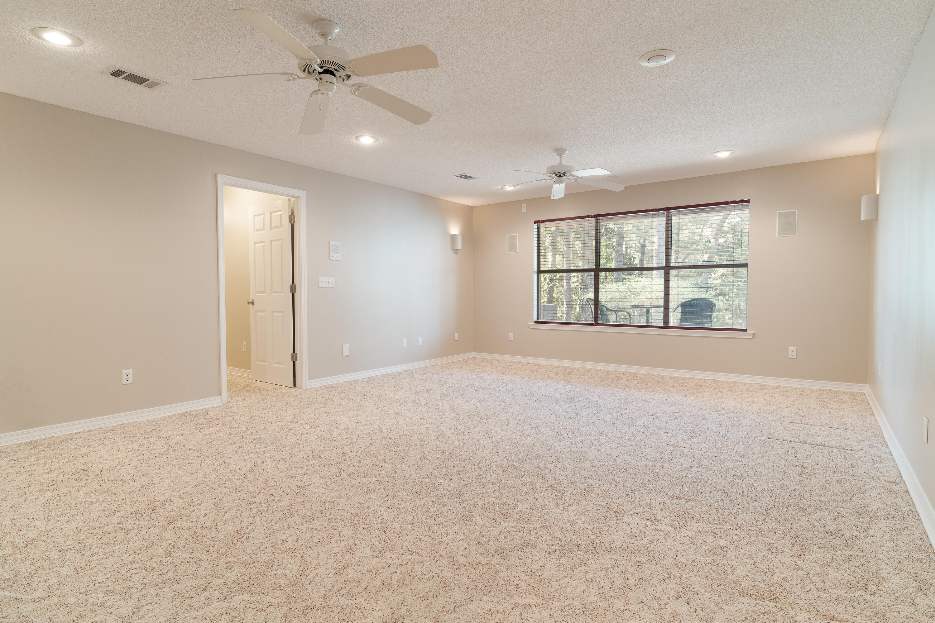 ROCKY BAYOU COUNTRY CLUB ESTATES 8 - Residential