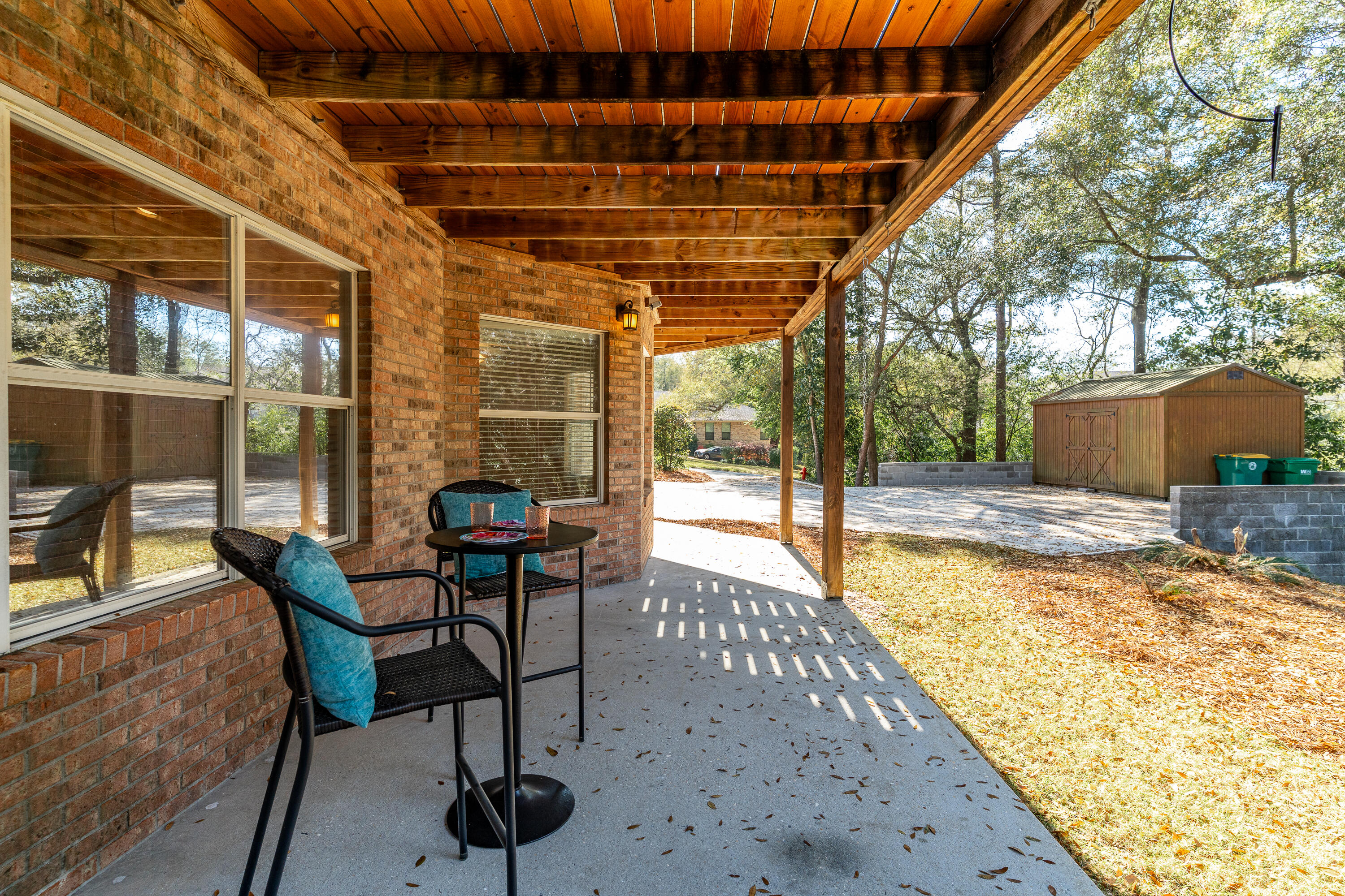 ROCKY BAYOU COUNTRY CLUB ESTATES 8 - Residential