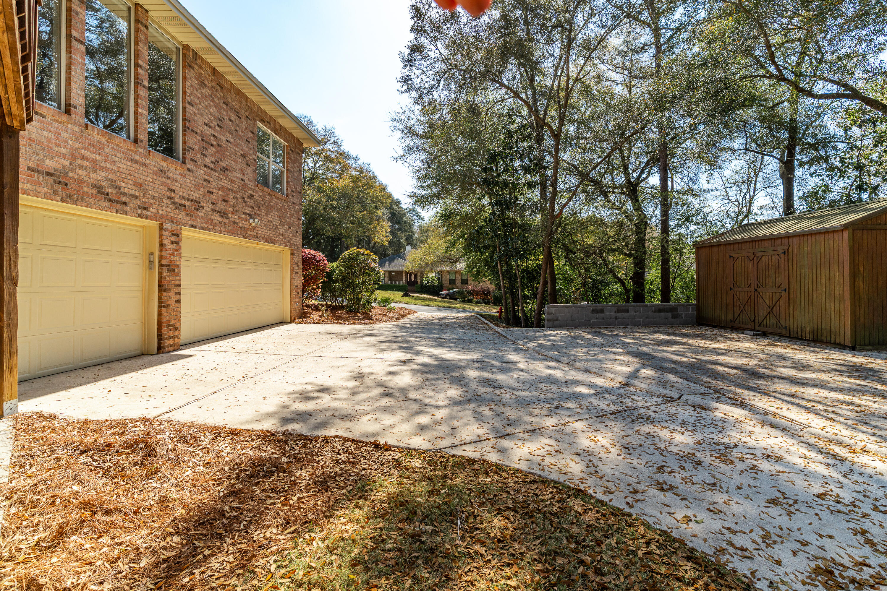 ROCKY BAYOU COUNTRY CLUB ESTATES 8 - Residential