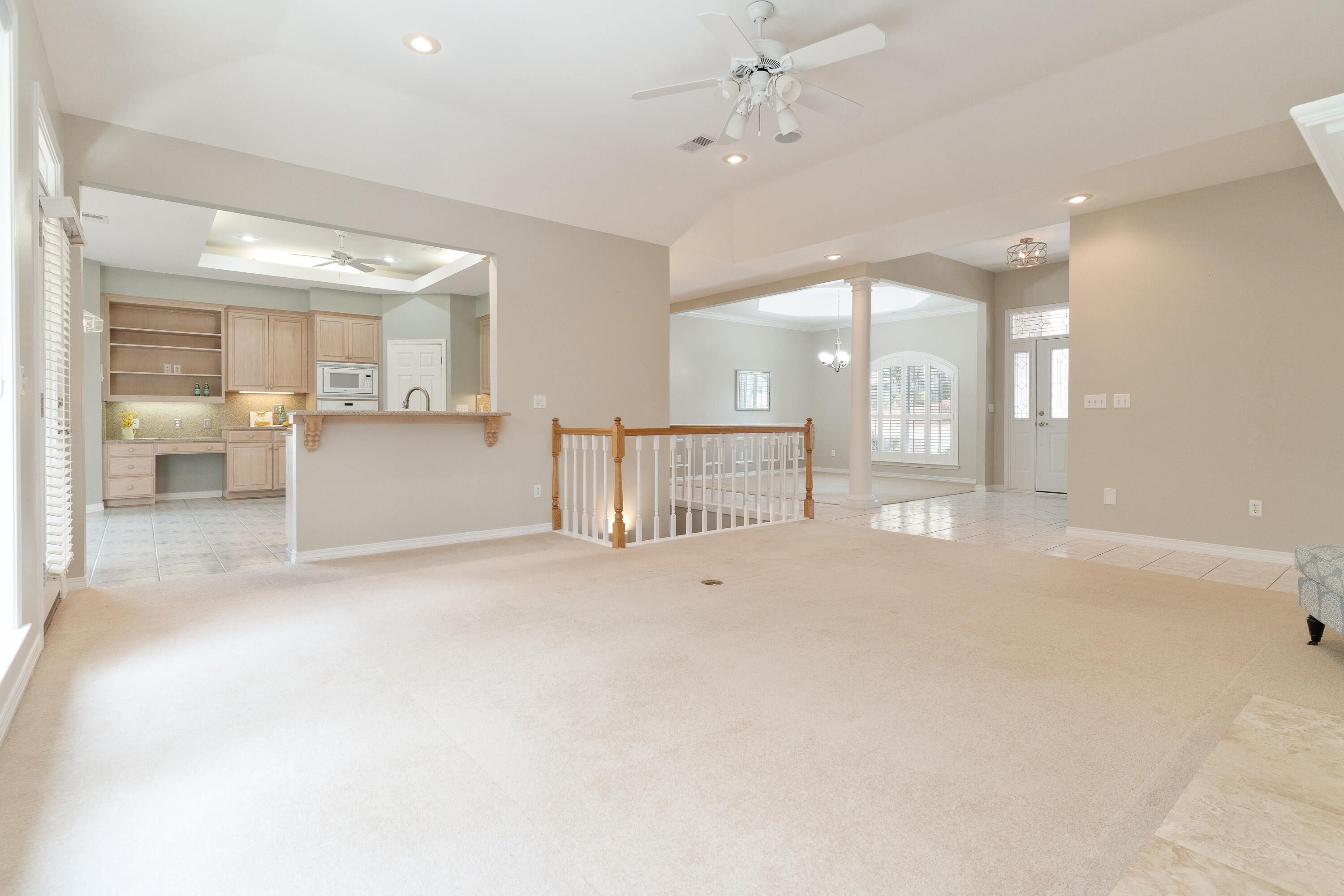 ROCKY BAYOU COUNTRY CLUB ESTATES 8 - Residential