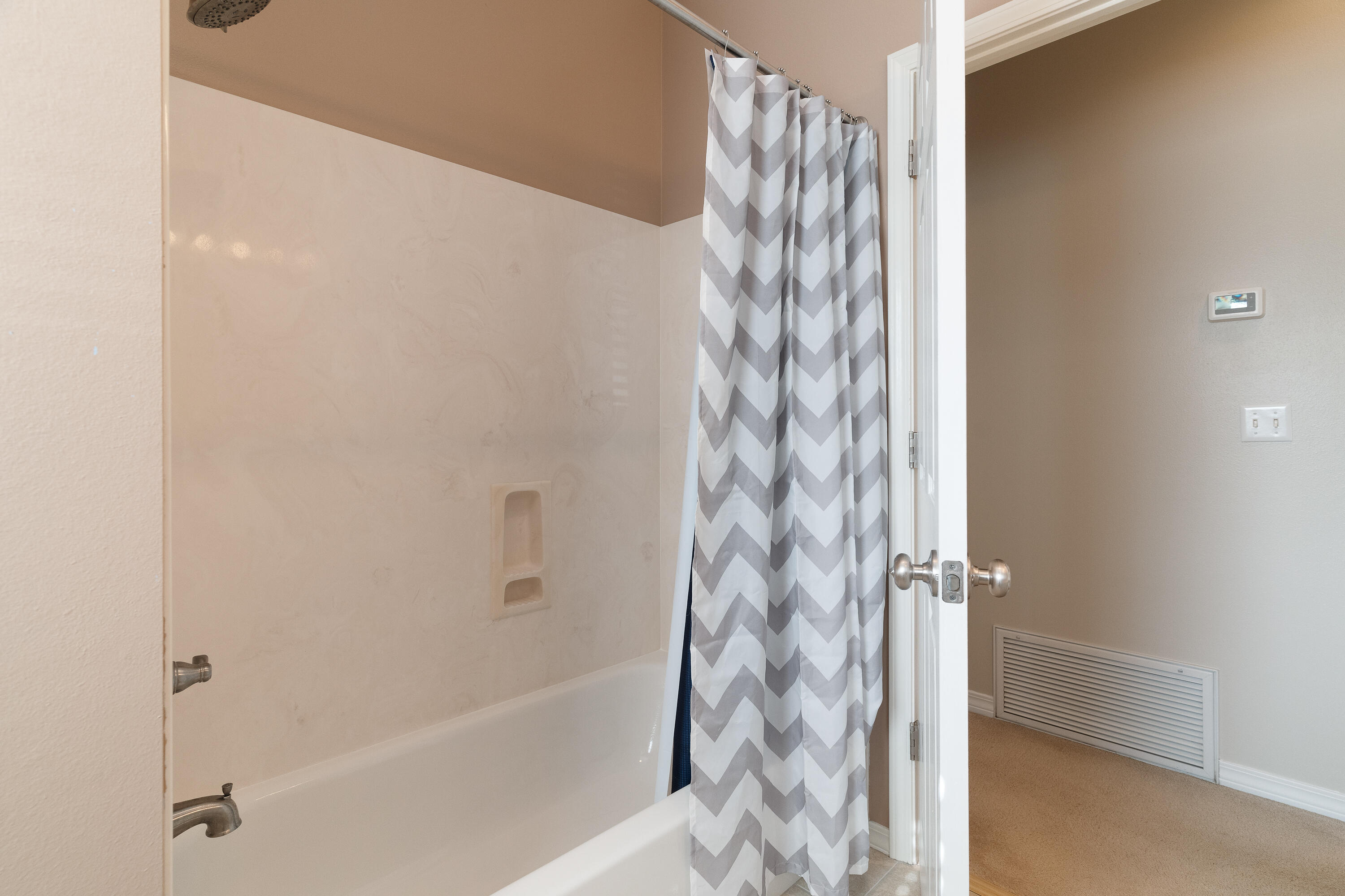 ROCKY BAYOU COUNTRY CLUB ESTATES 8 - Residential