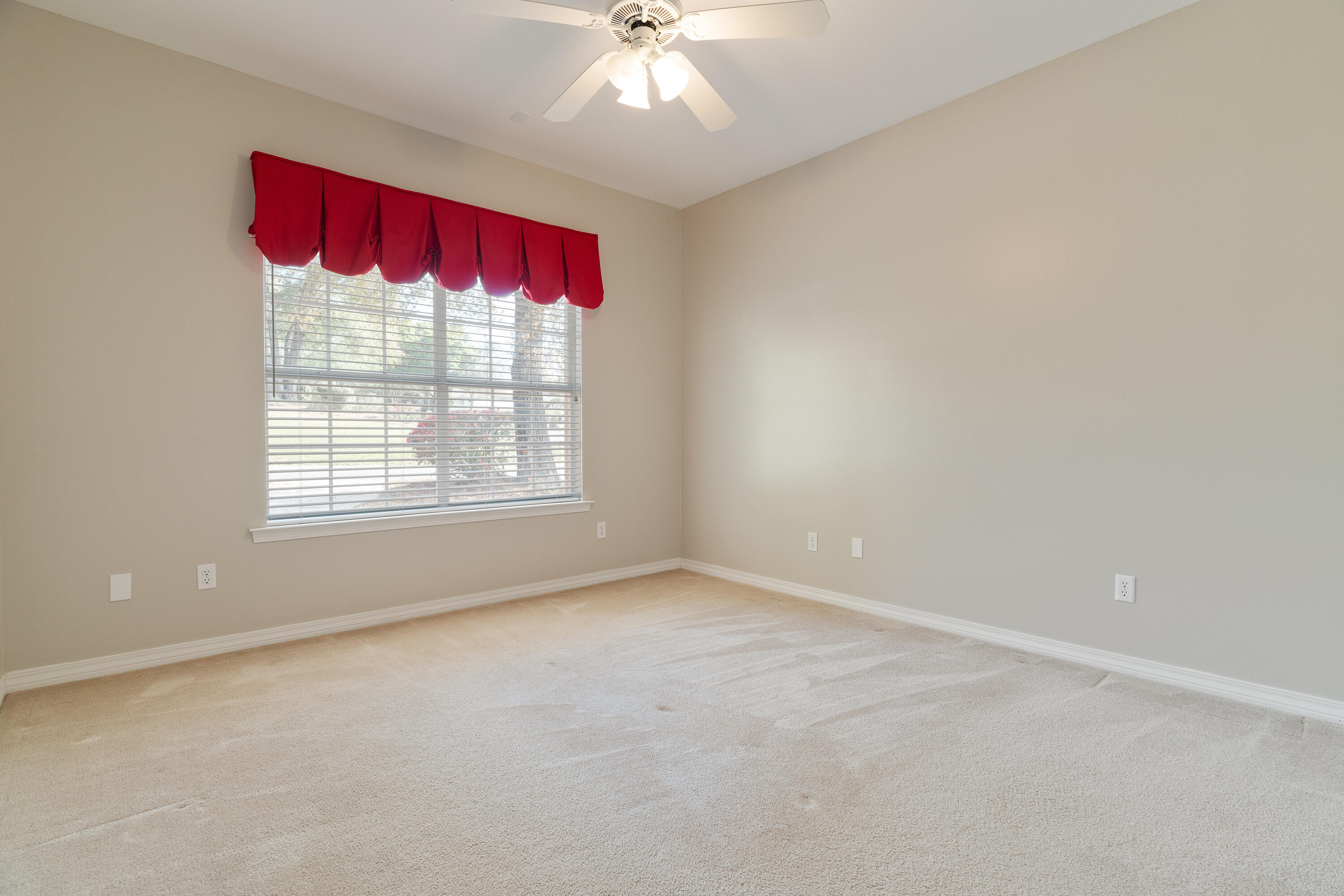 ROCKY BAYOU COUNTRY CLUB ESTATES 8 - Residential