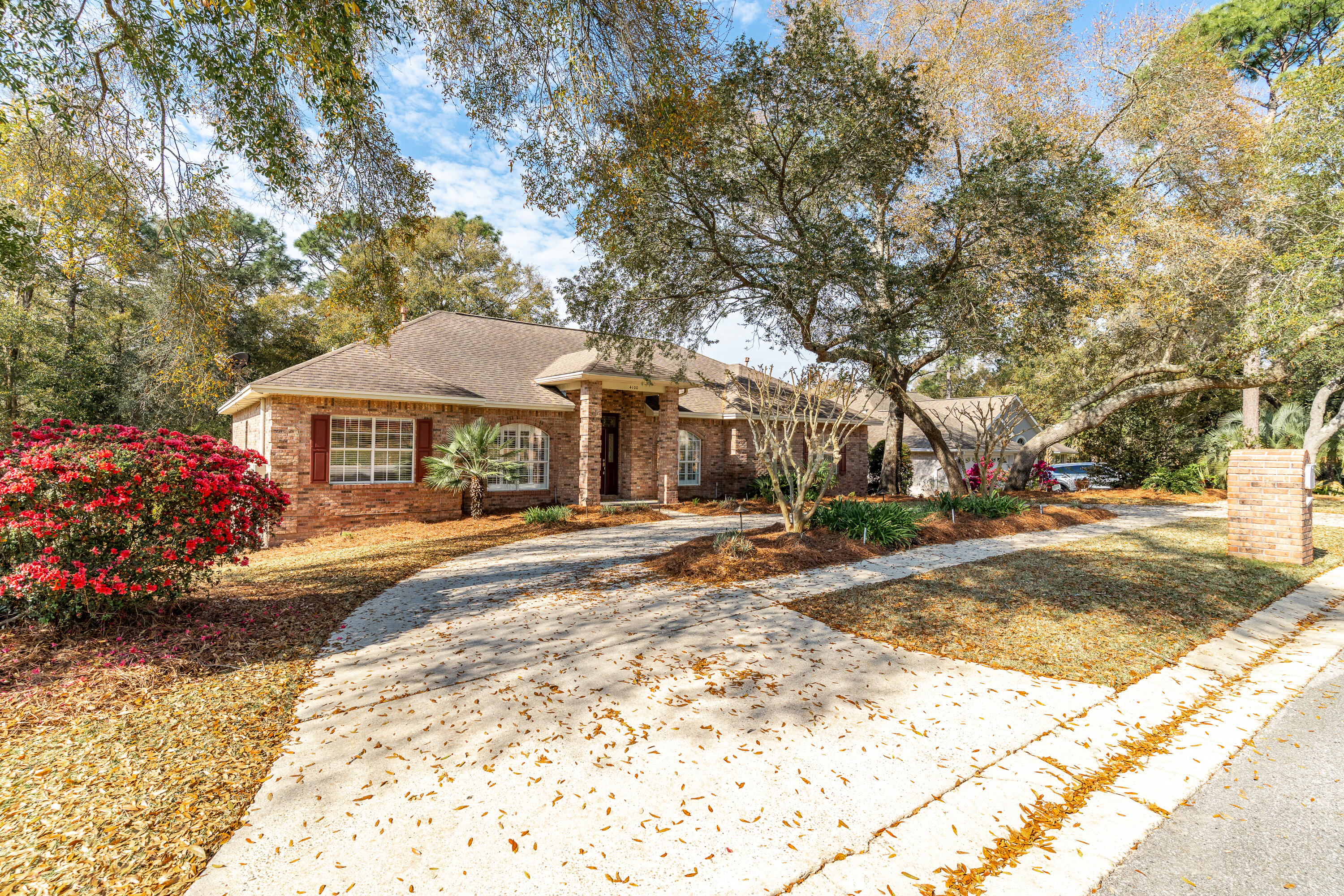ROCKY BAYOU COUNTRY CLUB ESTATES 8 - Residential