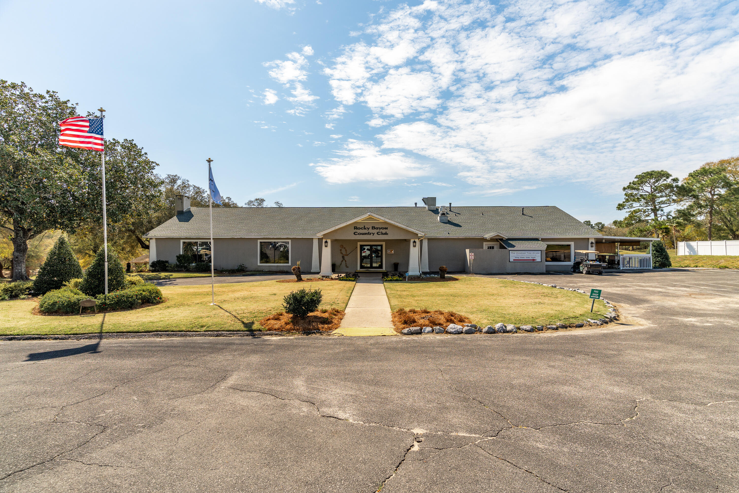 ROCKY BAYOU COUNTRY CLUB ESTATES 8 - Residential