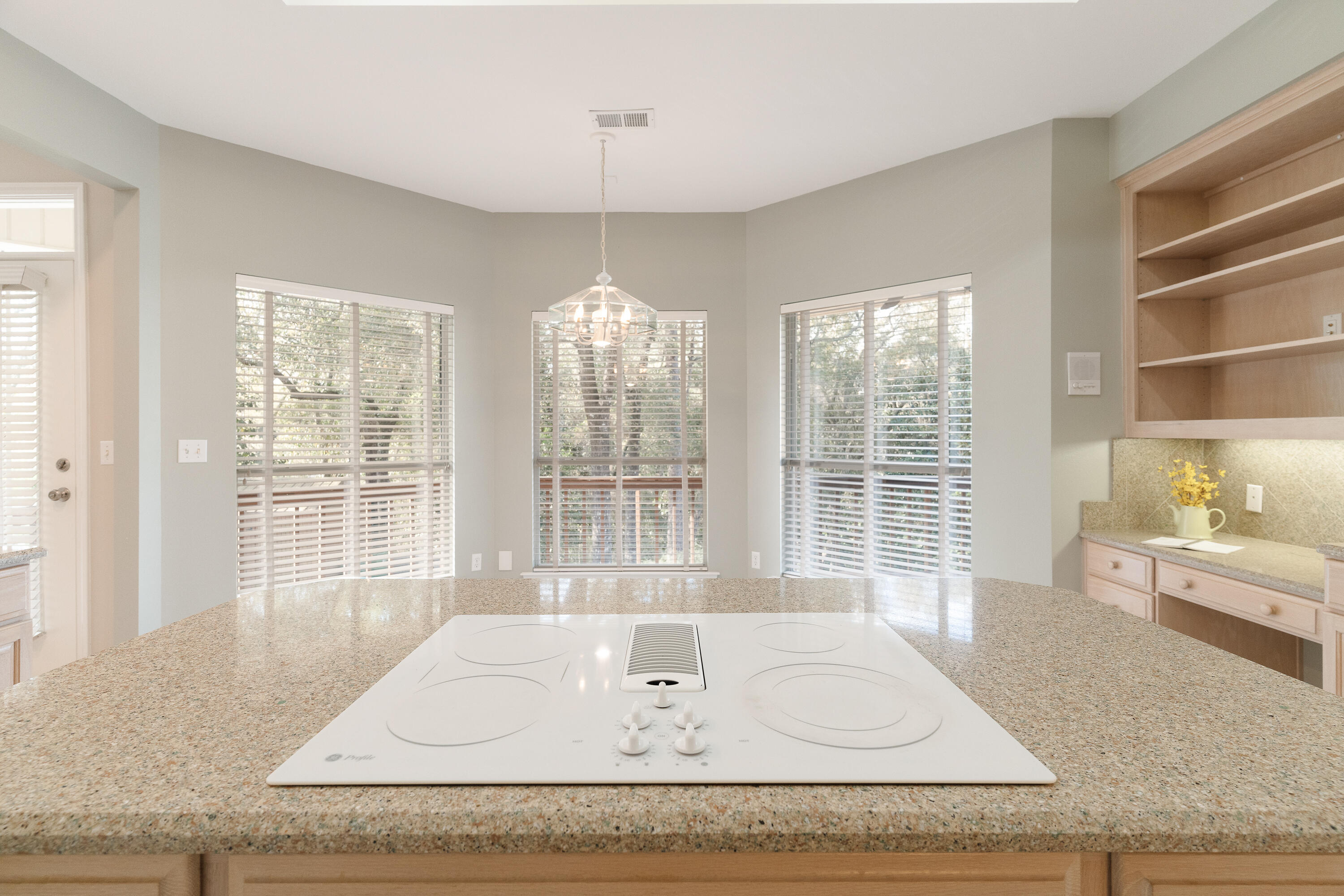 ROCKY BAYOU COUNTRY CLUB ESTATES 8 - Residential