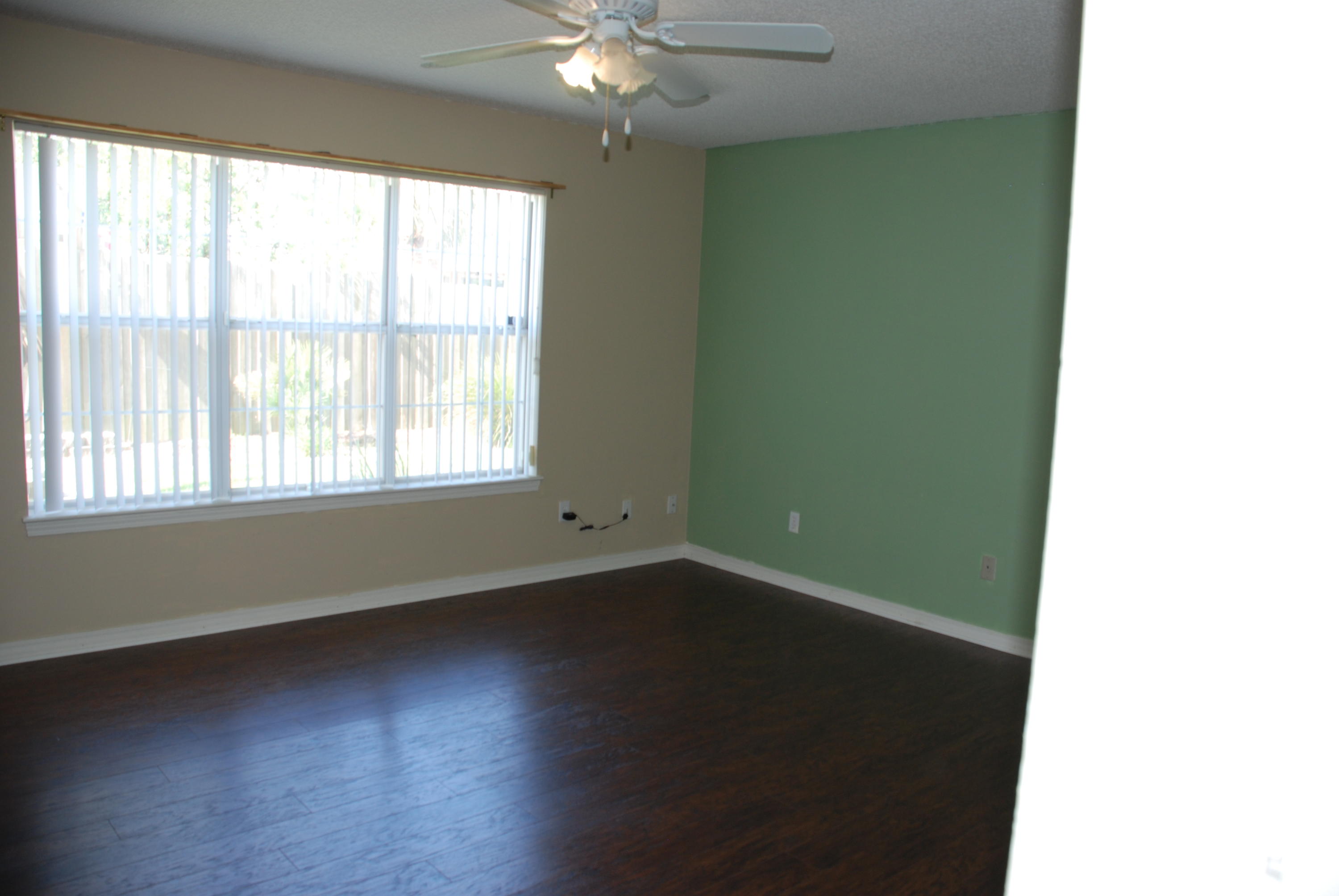 HARBOR BREEZE - Residential Lease