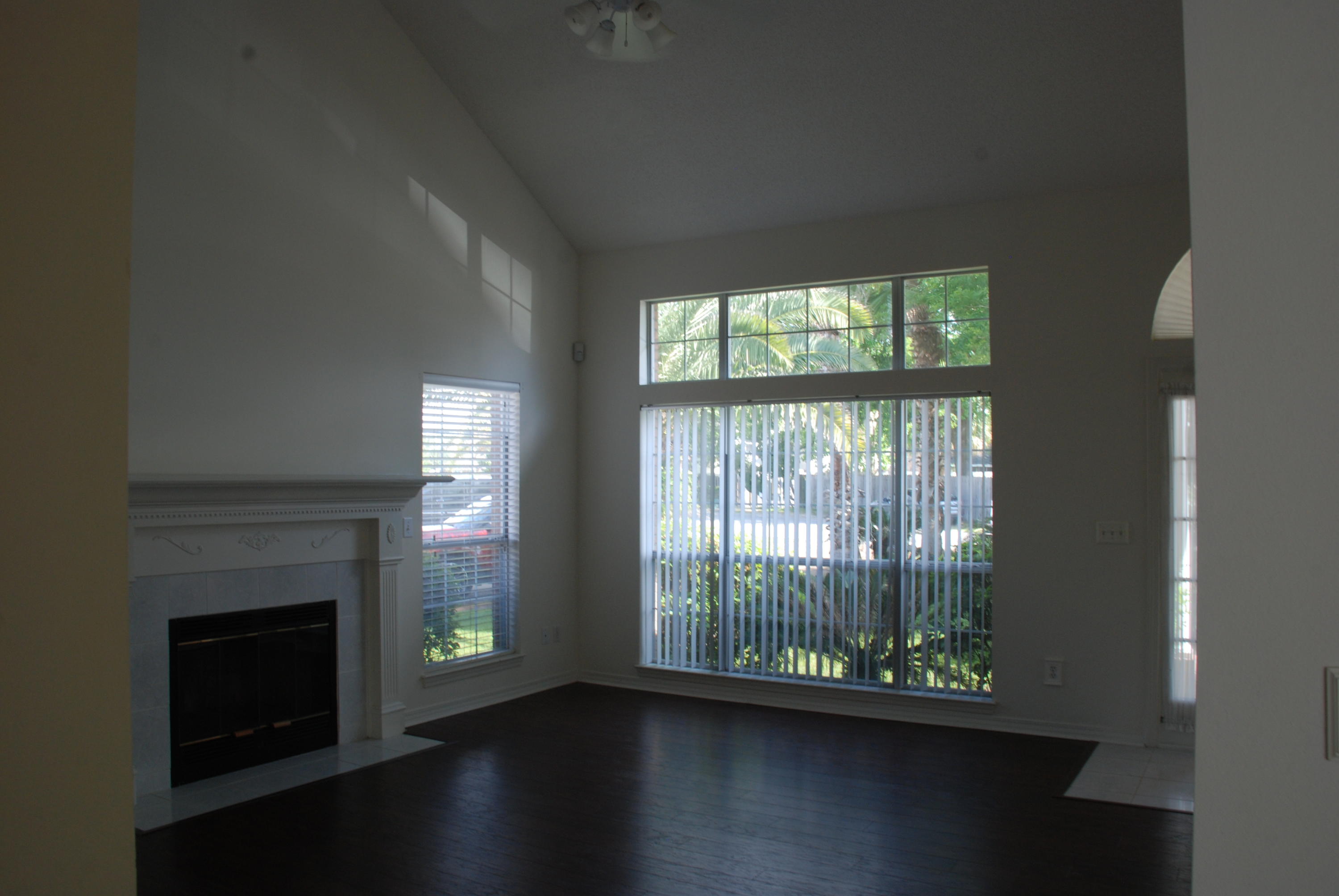 HARBOR BREEZE - Residential Lease