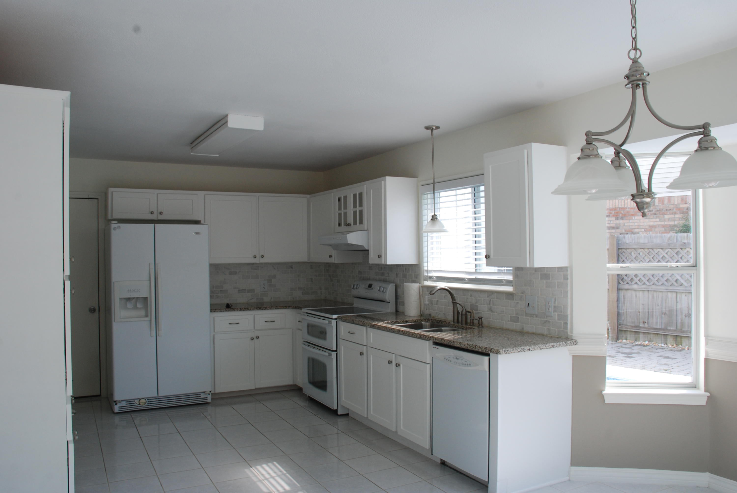 HARBOR BREEZE - Residential Lease