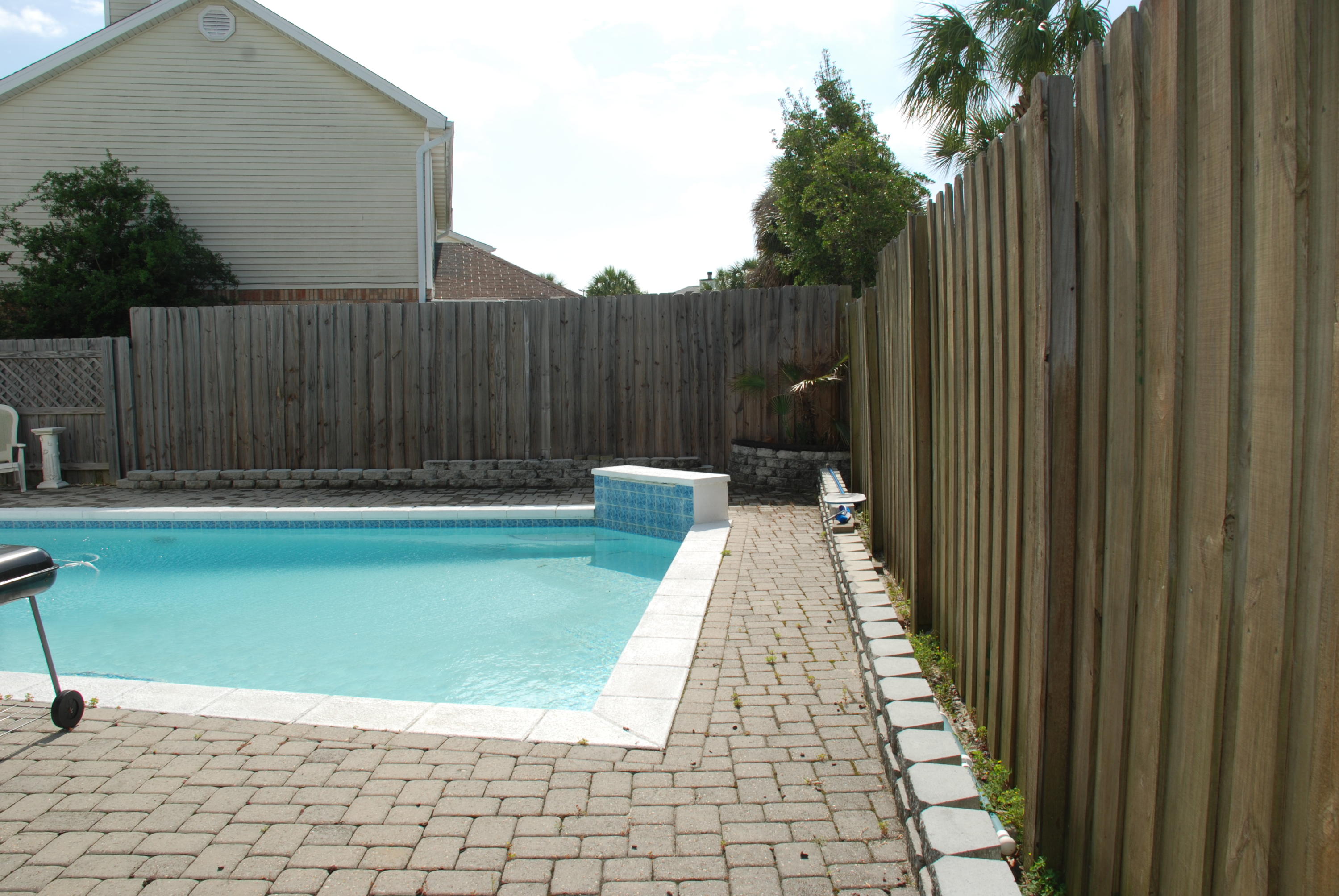 HARBOR BREEZE - Residential Lease