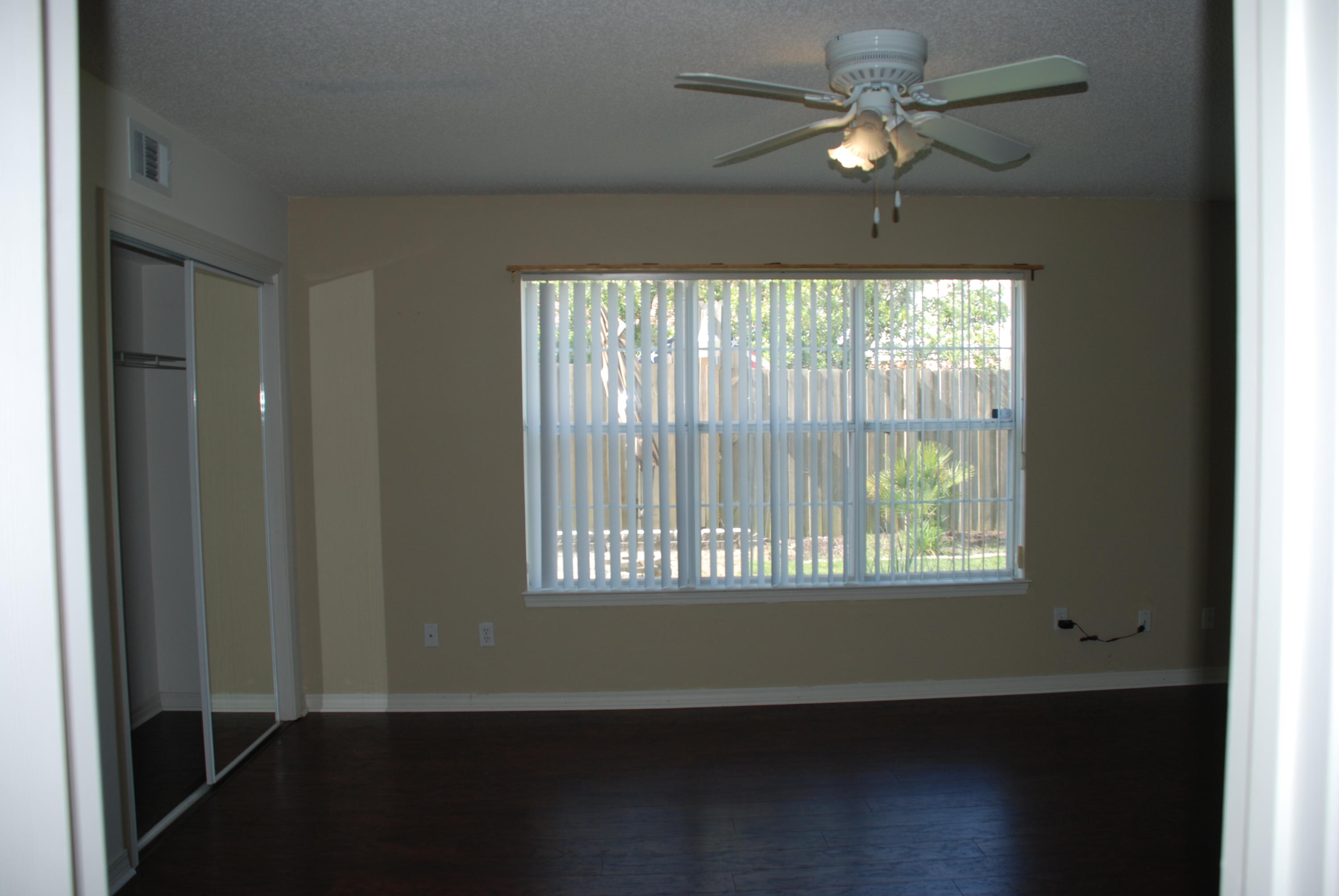 HARBOR BREEZE - Residential Lease