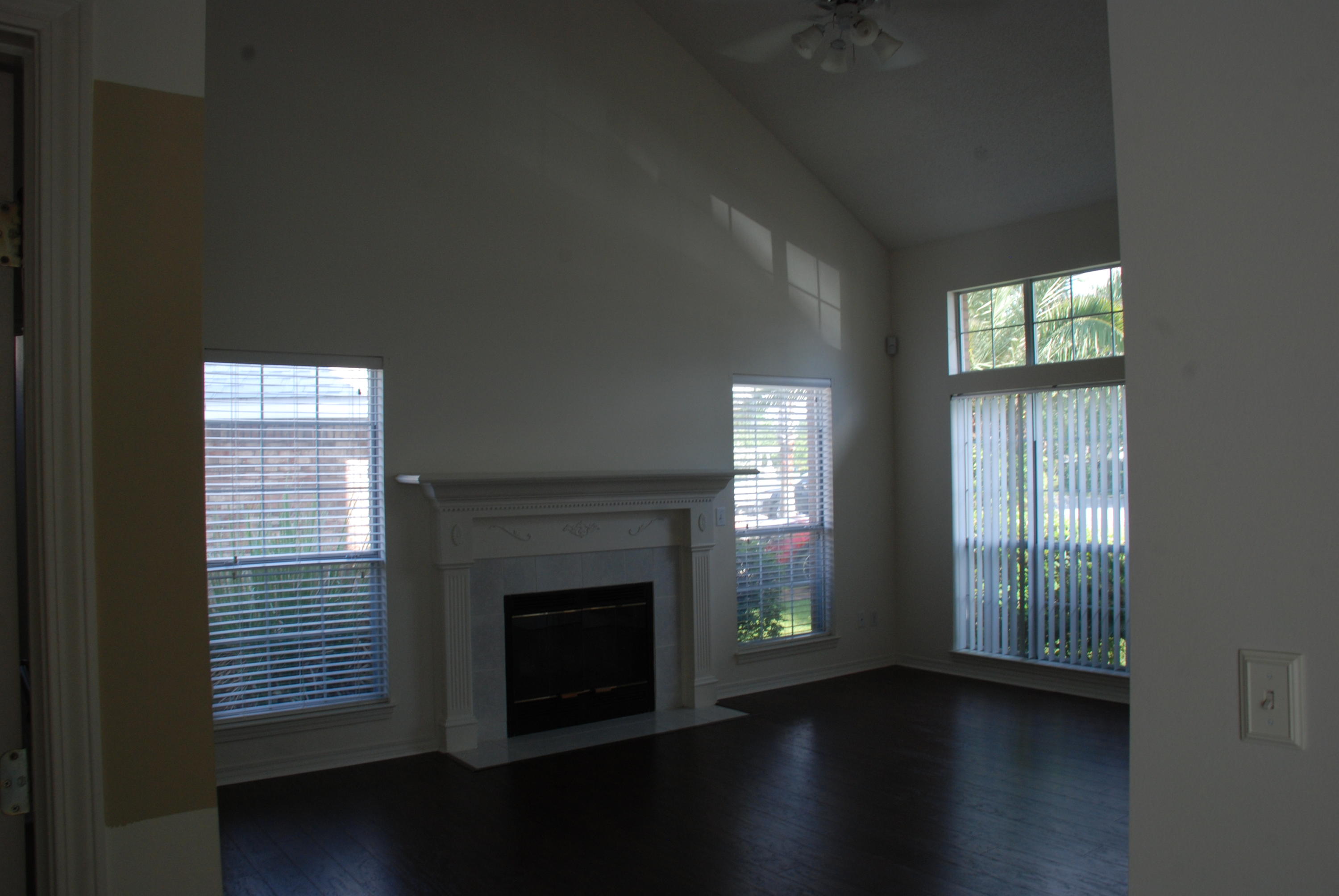 HARBOR BREEZE - Residential Lease