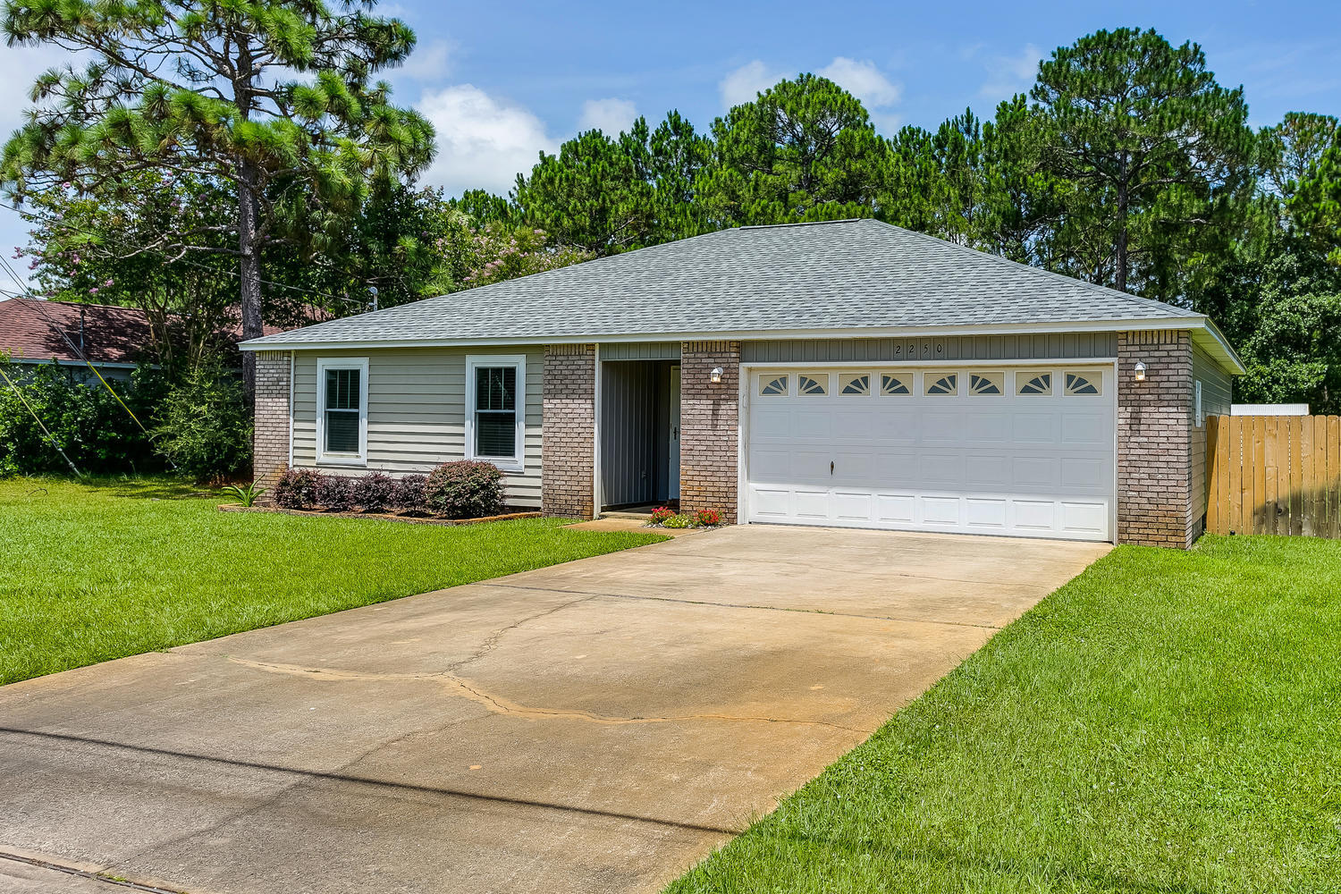 CRESCENT SHORES - Residential