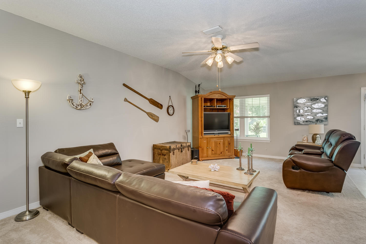 CRESCENT SHORES - Residential