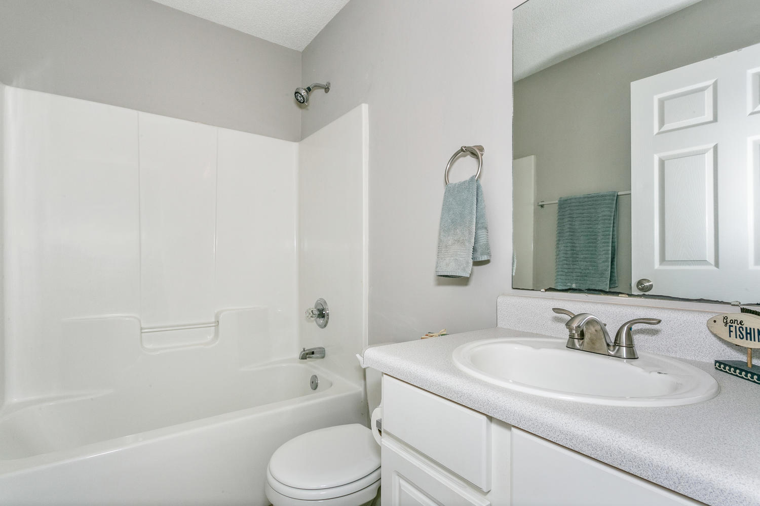 CRESCENT SHORES - Residential