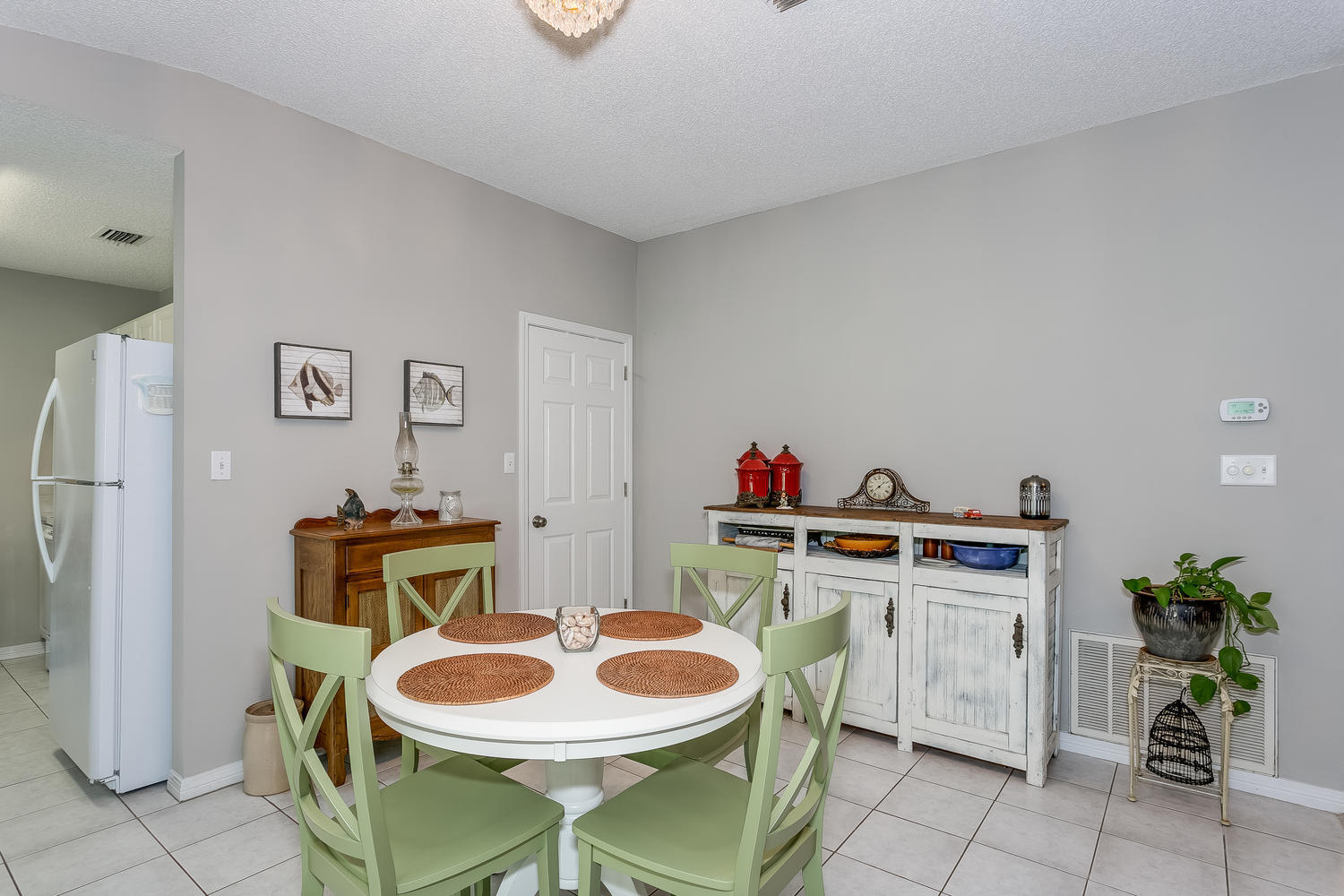 CRESCENT SHORES - Residential