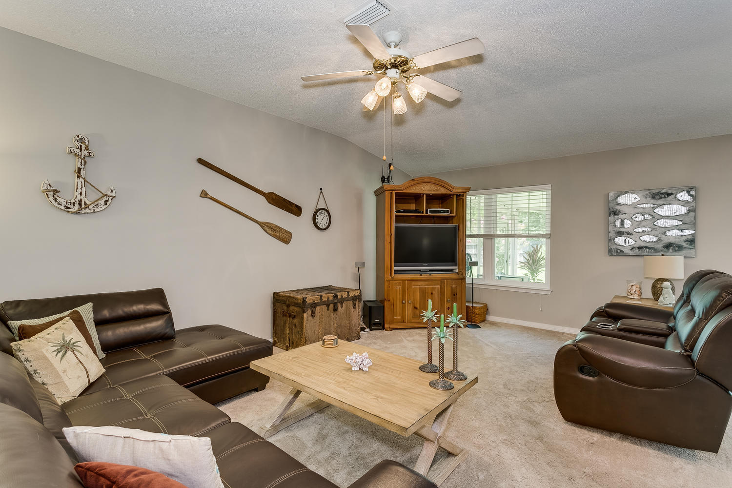 CRESCENT SHORES - Residential