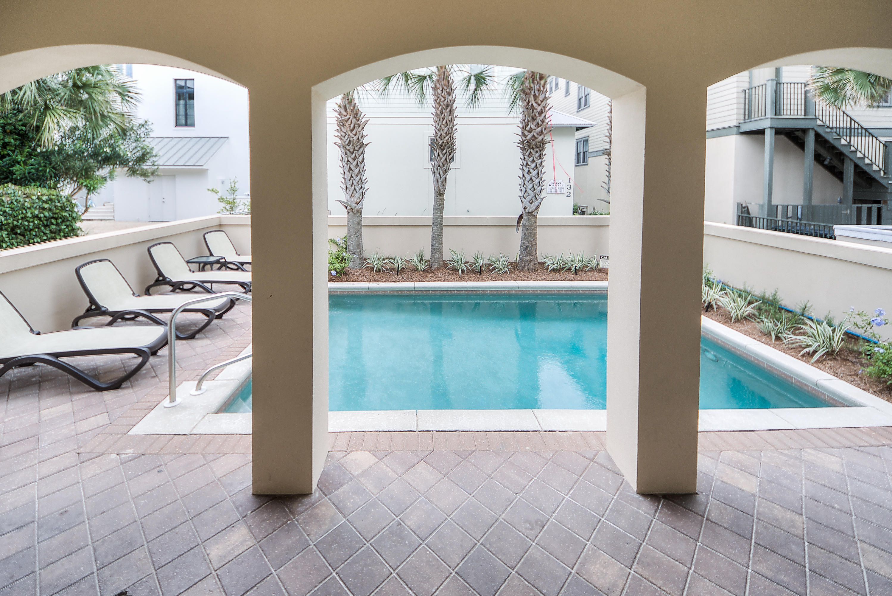 WATER'S EDGE - Residential