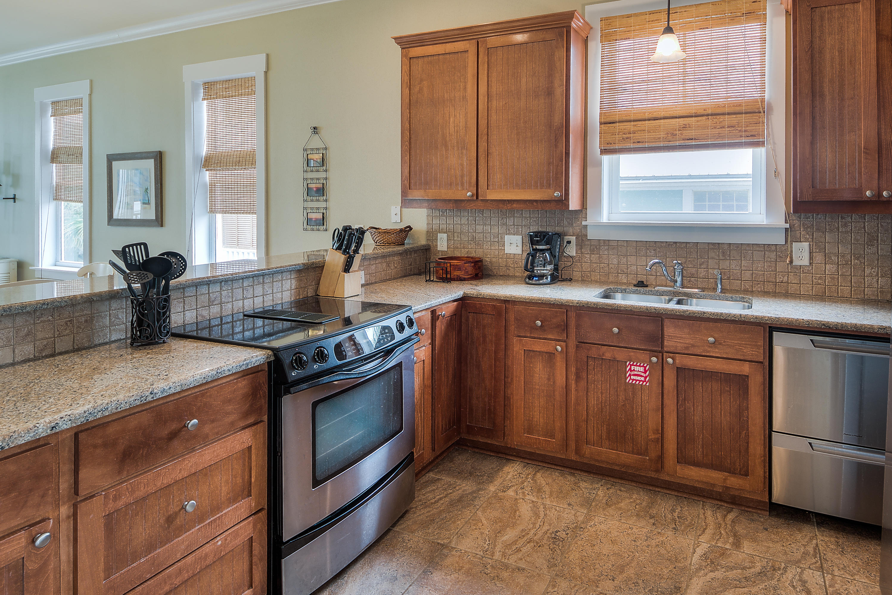 WATER'S EDGE - Residential