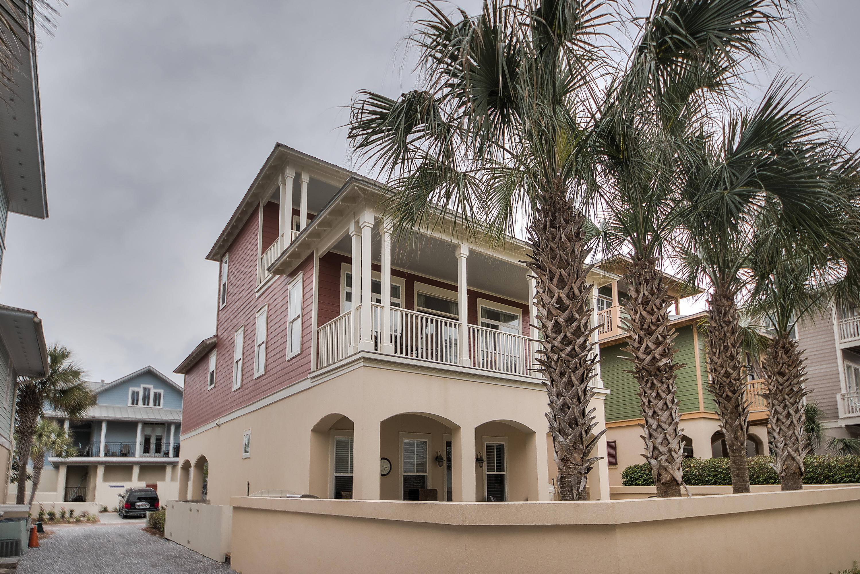 WATER'S EDGE - Residential