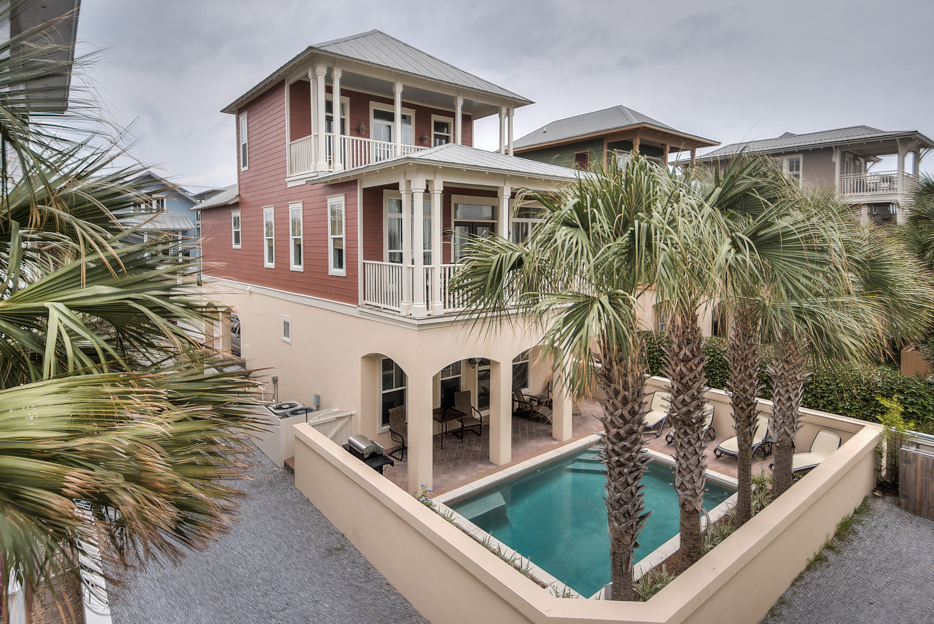 WATER'S EDGE - Residential