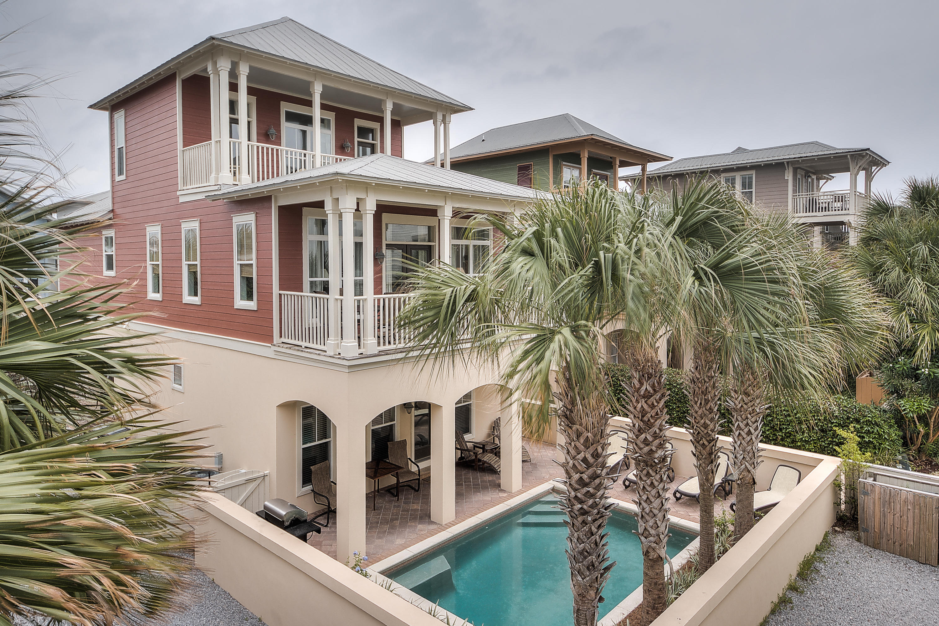 WATER'S EDGE - Residential