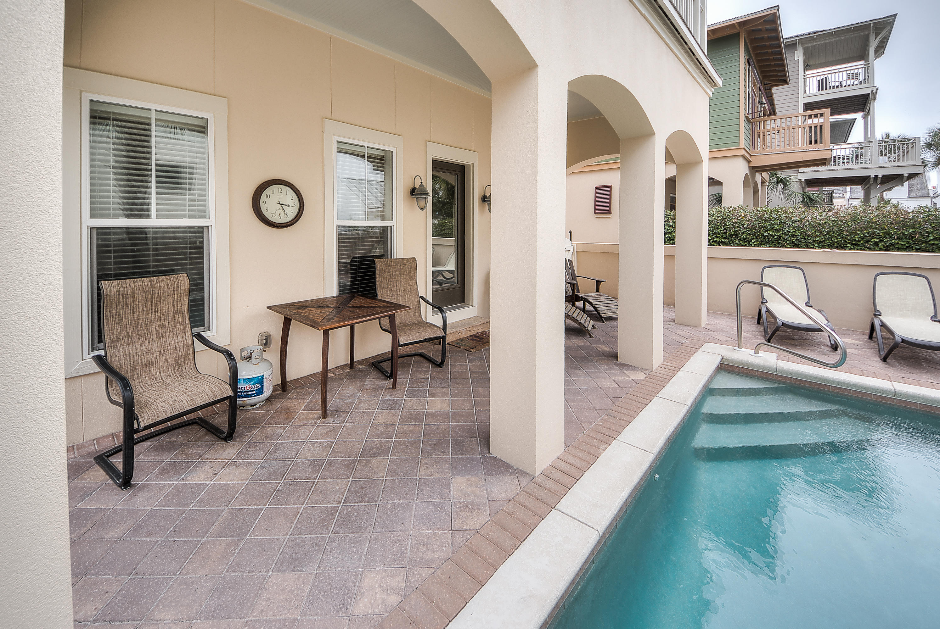 WATER'S EDGE - Residential