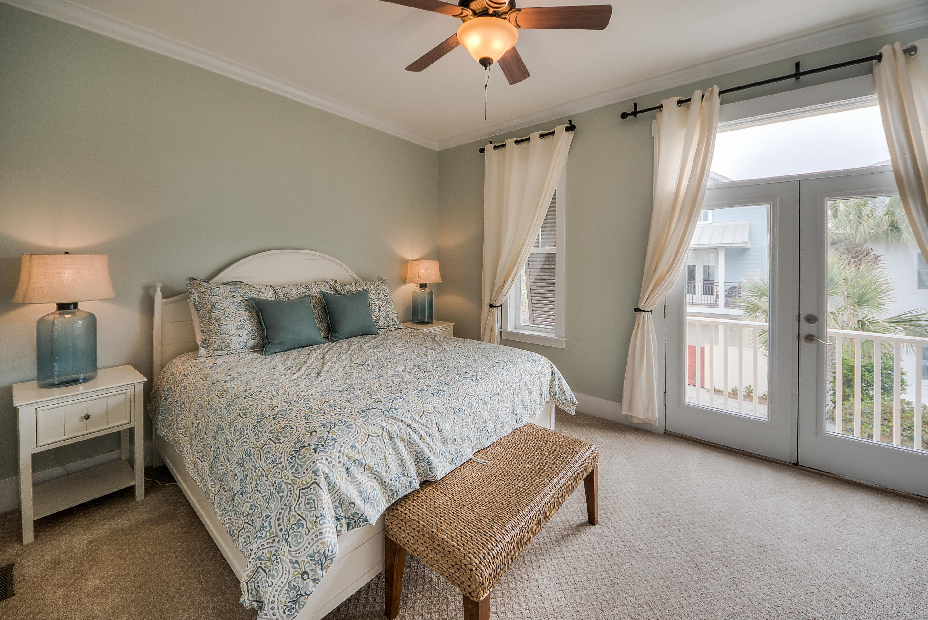 WATER'S EDGE - Residential