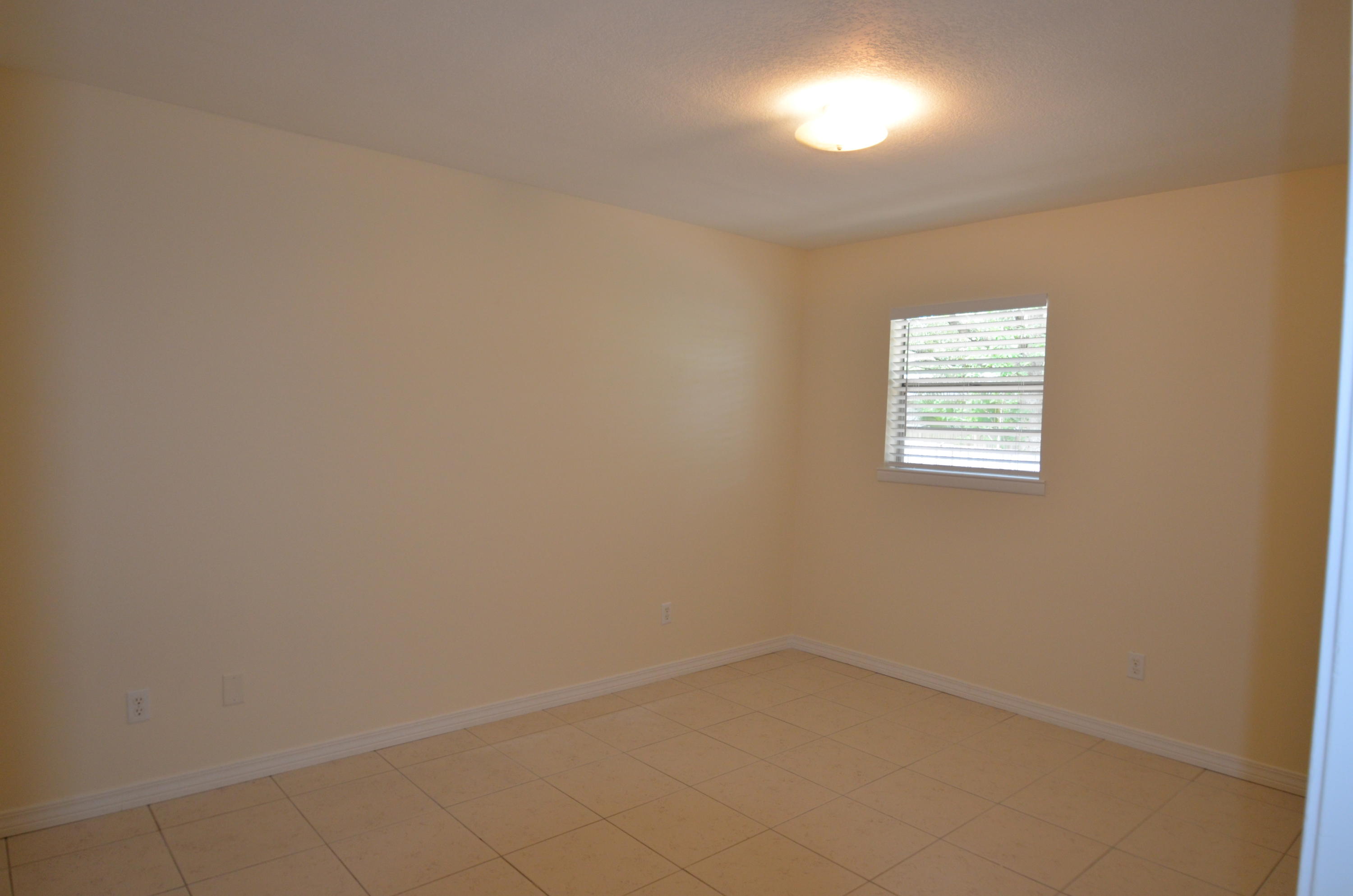 Racetrack Rd 1st Sub - Residential Lease