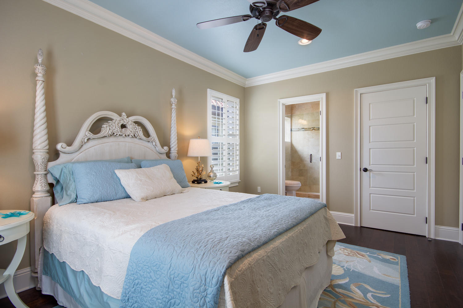 VILLA LAGO - Residential