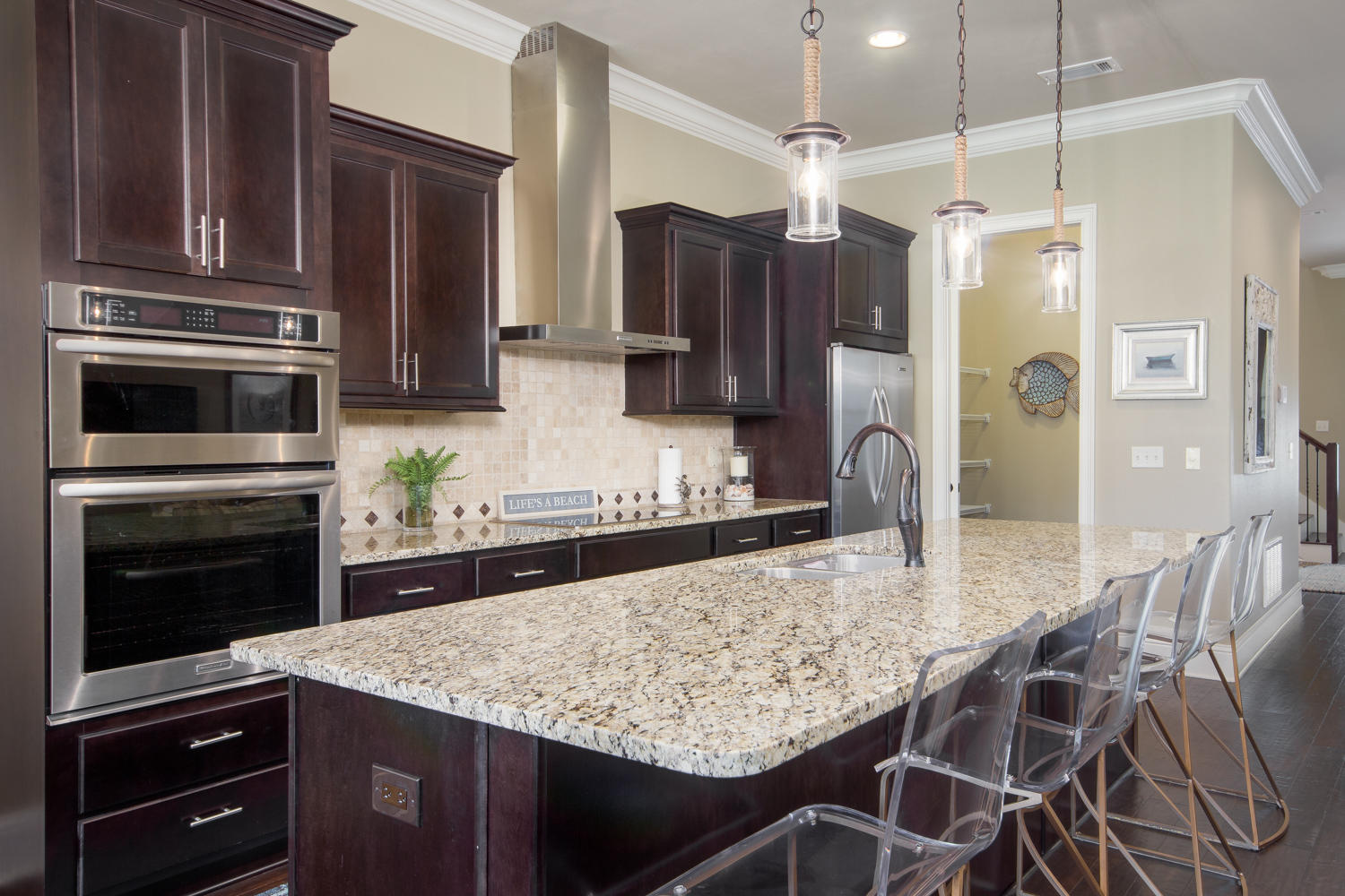 VILLA LAGO - Residential