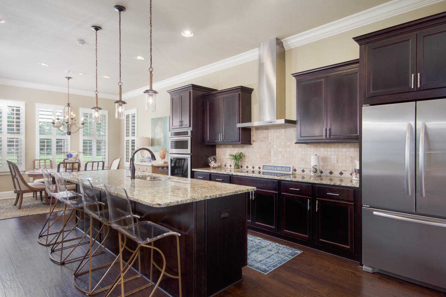 VILLA LAGO - Residential