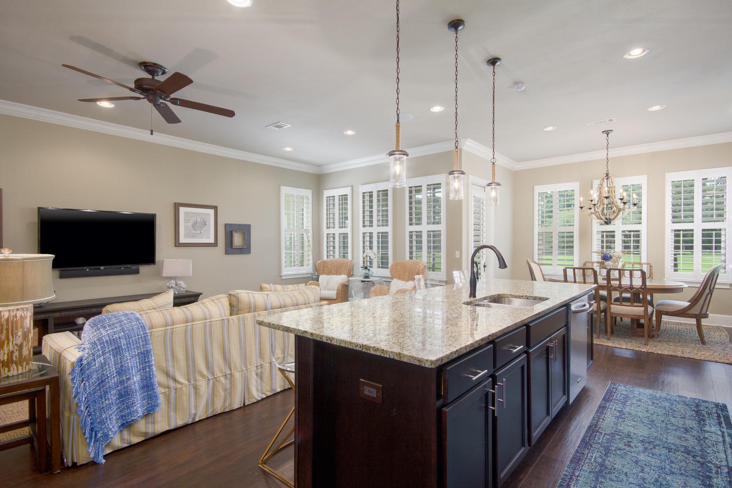 VILLA LAGO - Residential