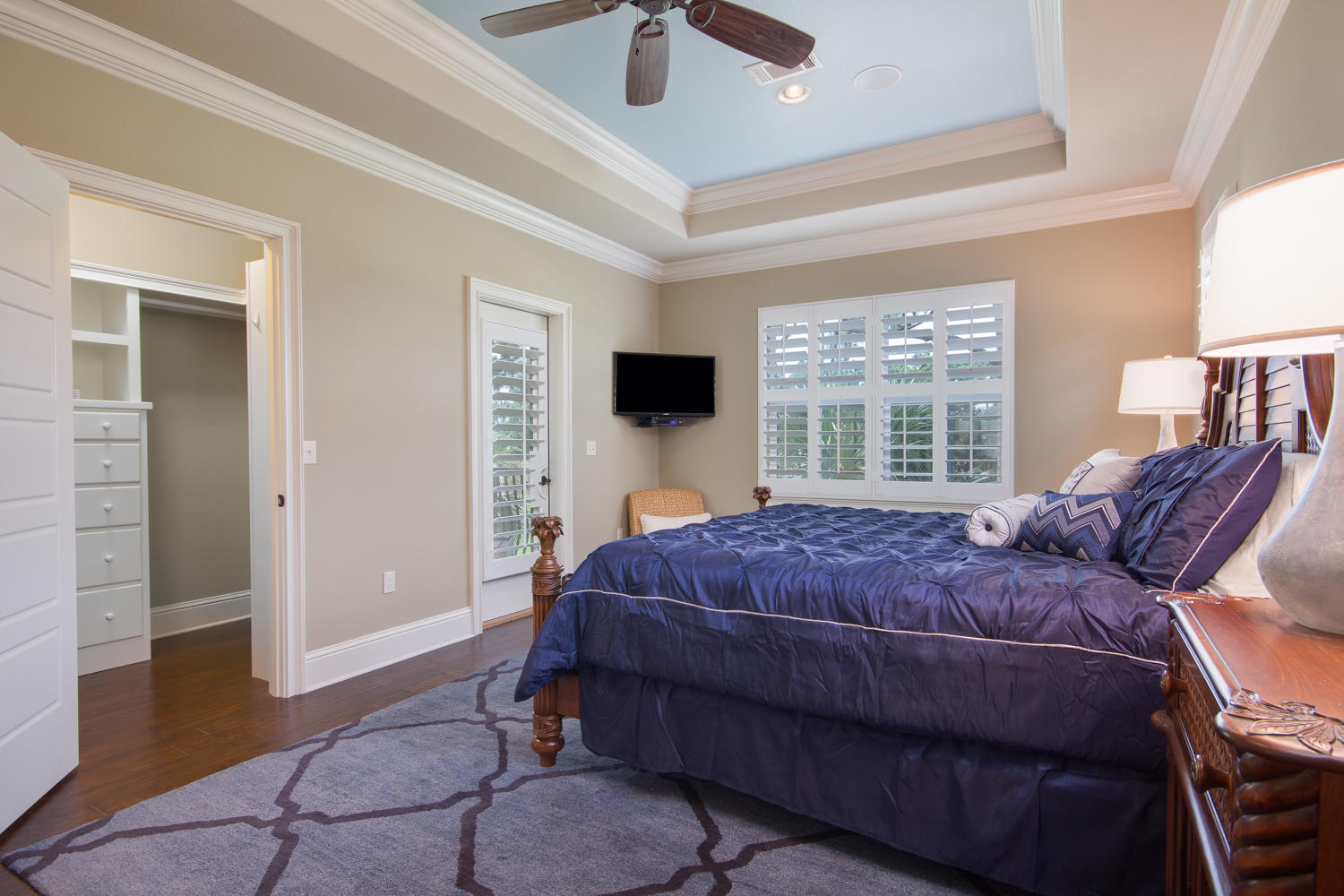 VILLA LAGO - Residential