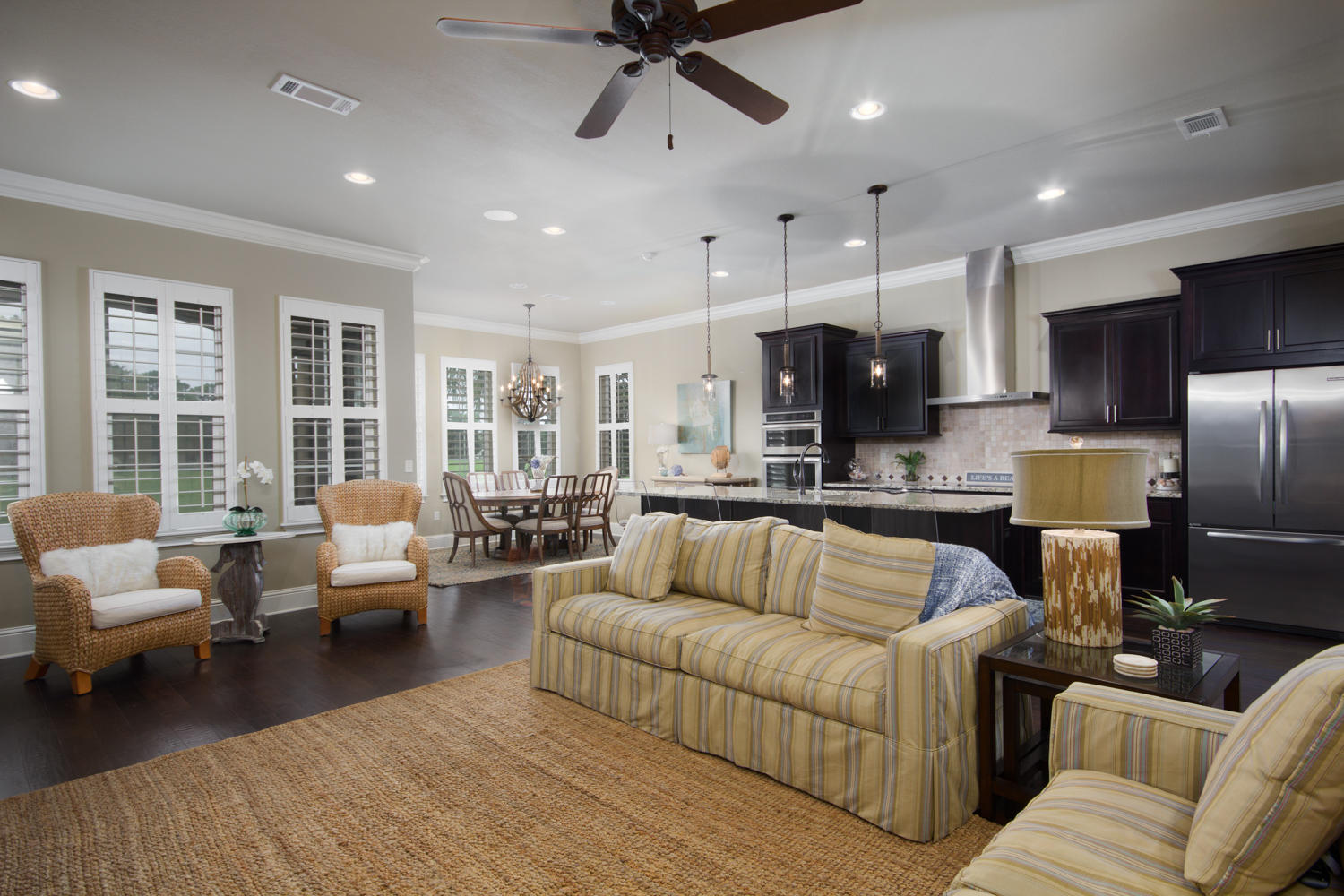 VILLA LAGO - Residential