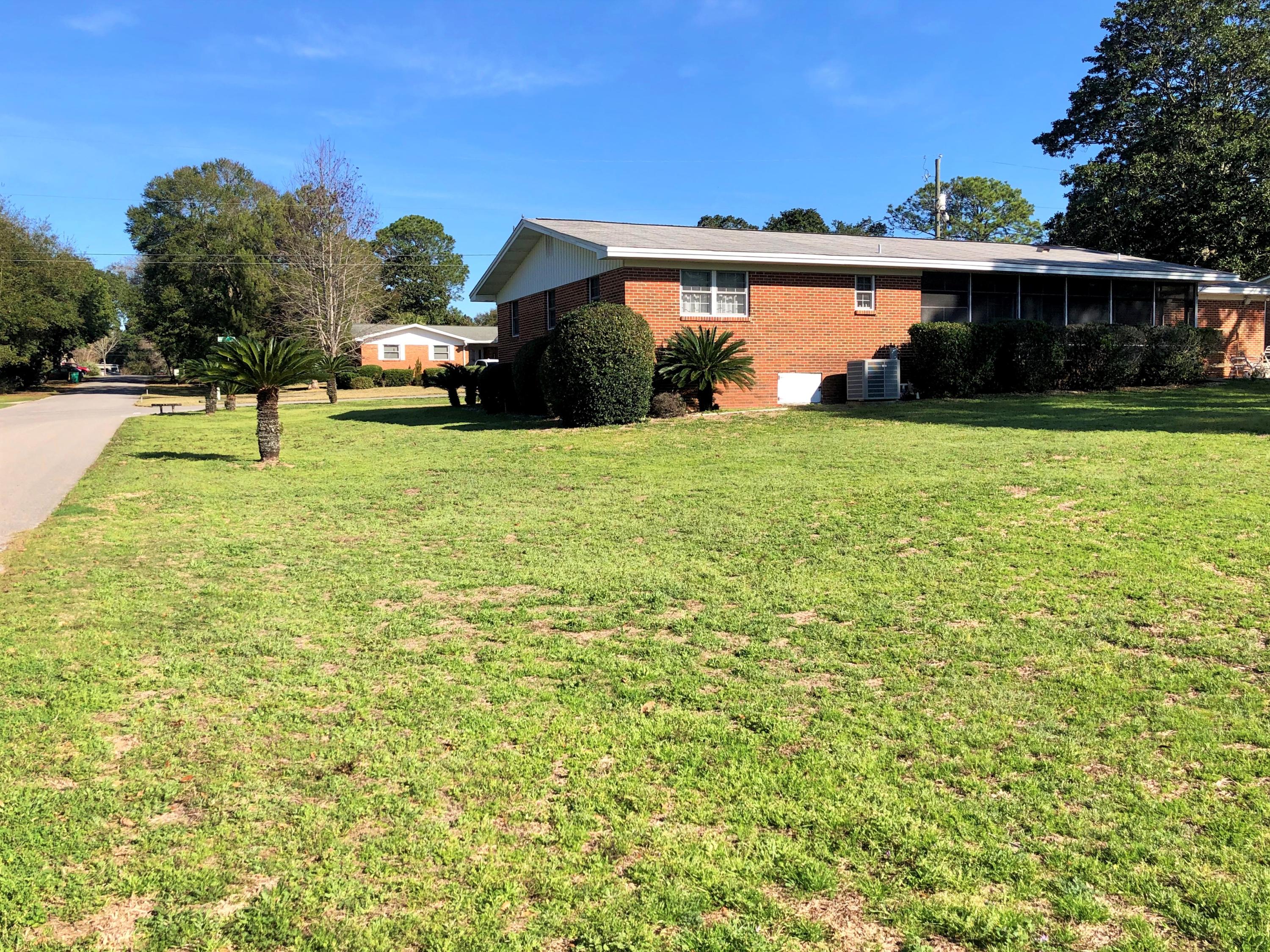 BAYOU POQUITO - Residential