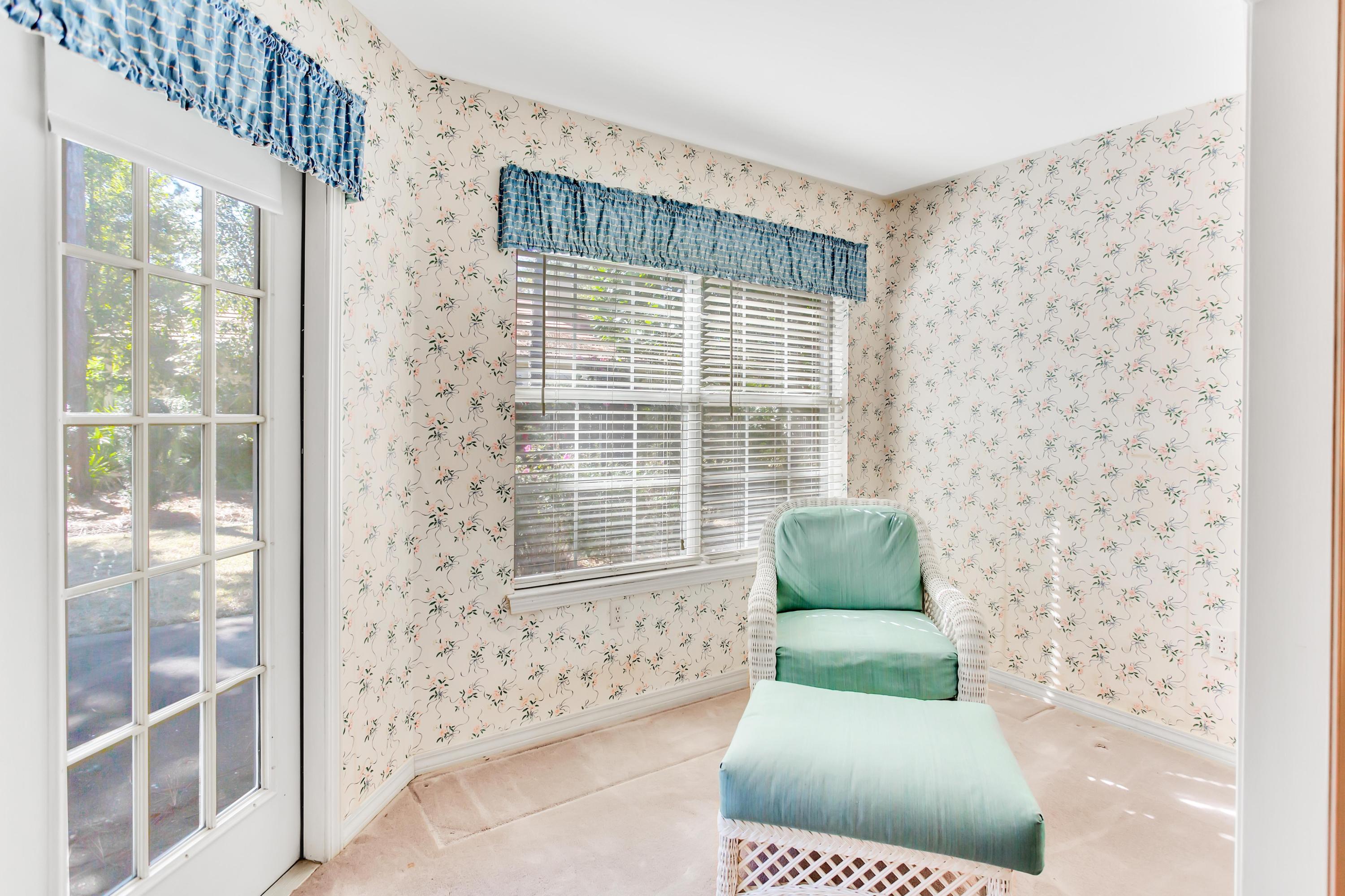 TROON DRIVE - Residential