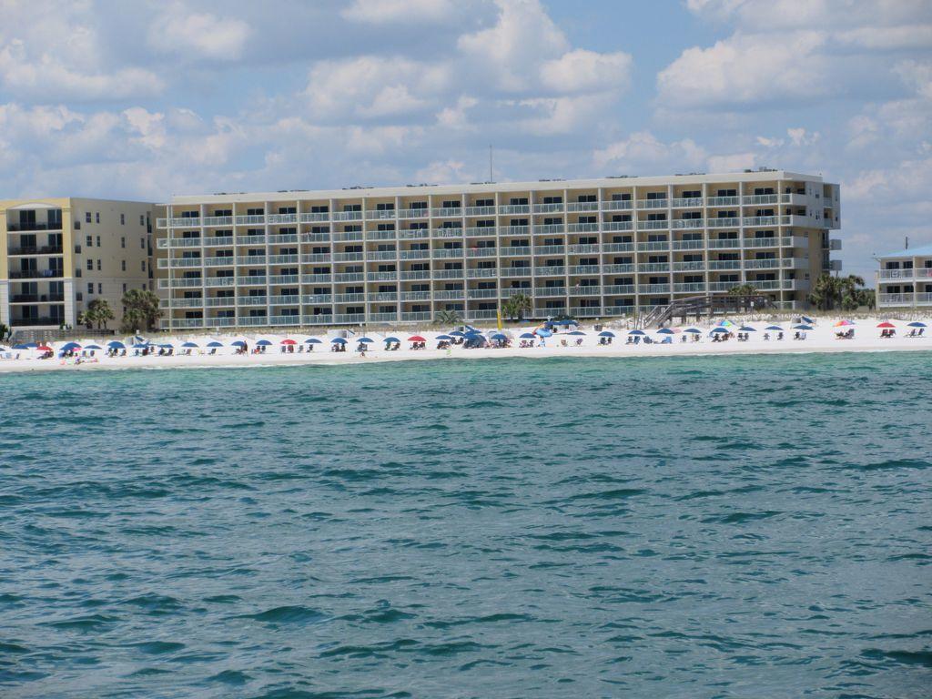 PELICAN ISLE - Residential