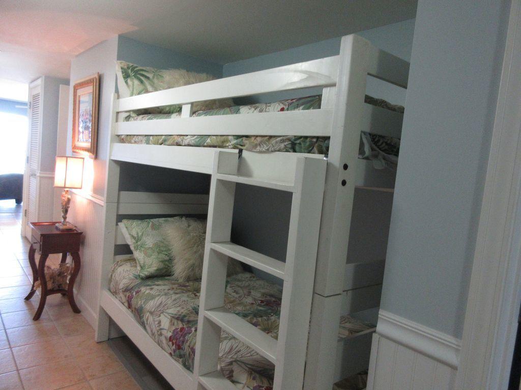 PELICAN ISLE - Residential