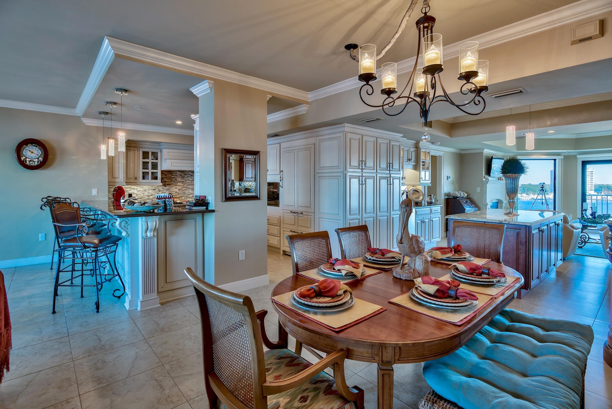 WATERVIEW TOWERS YACHT CLUB - Residential