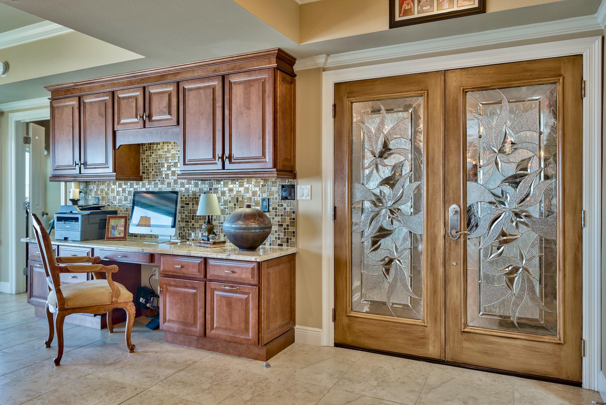 WATERVIEW TOWERS YACHT CLUB - Residential