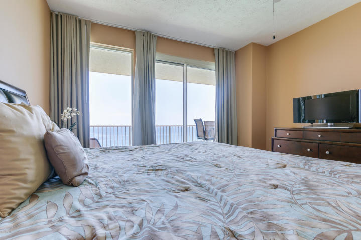 TREASURE ISLAND - Residential