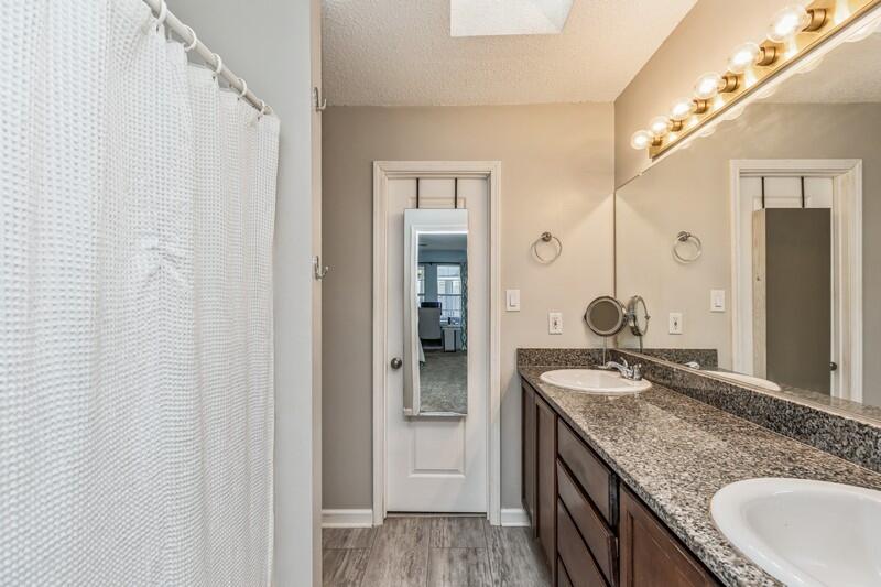 COLINA DEL ORO - Residential