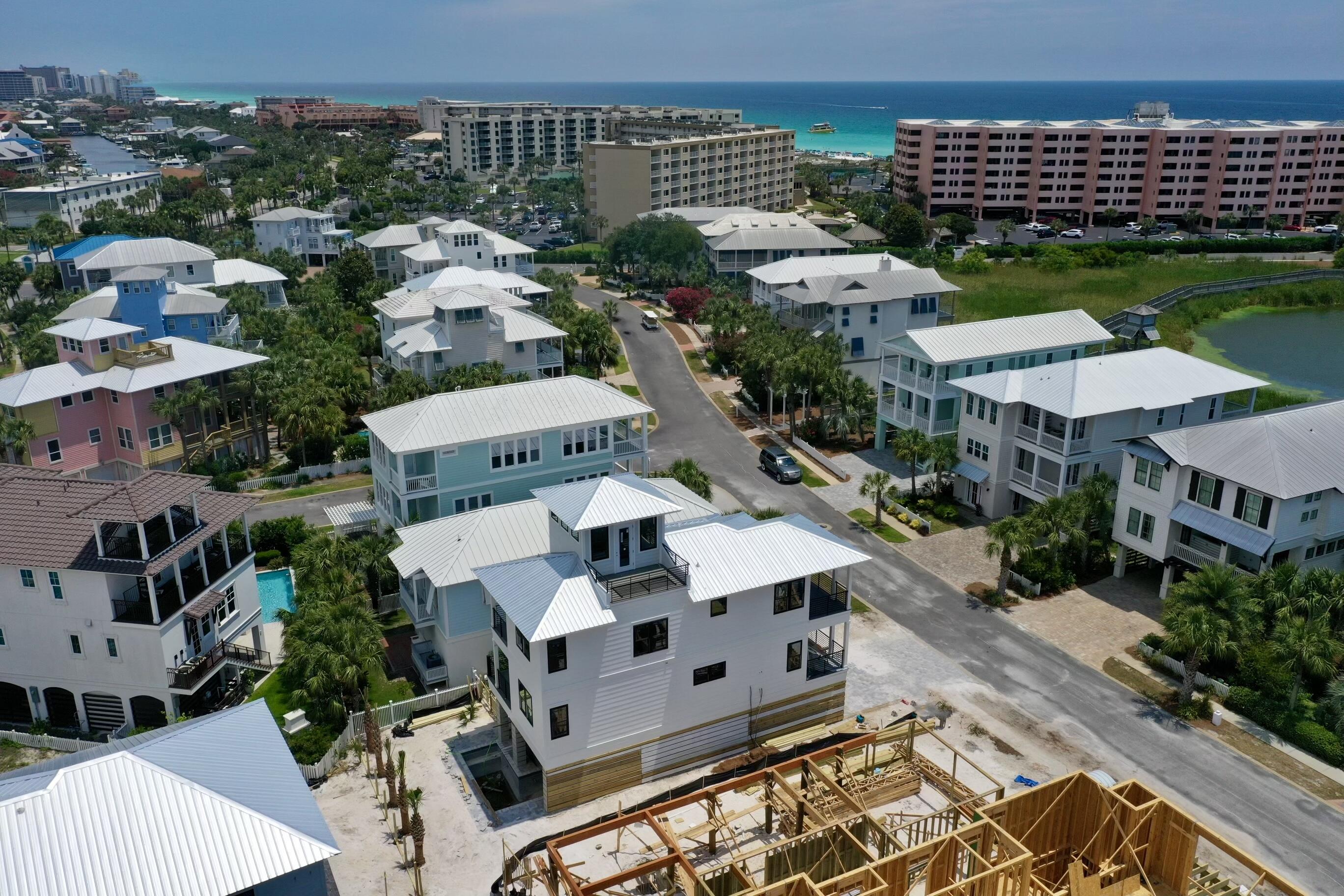 DESTIN POINTE - Residential