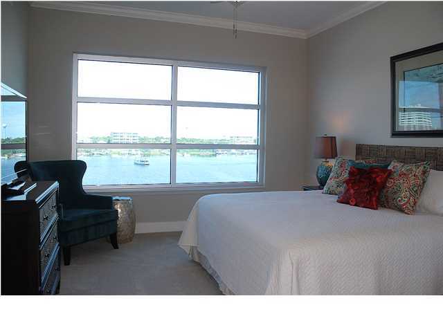 HARBOR LIGHTS - Residential